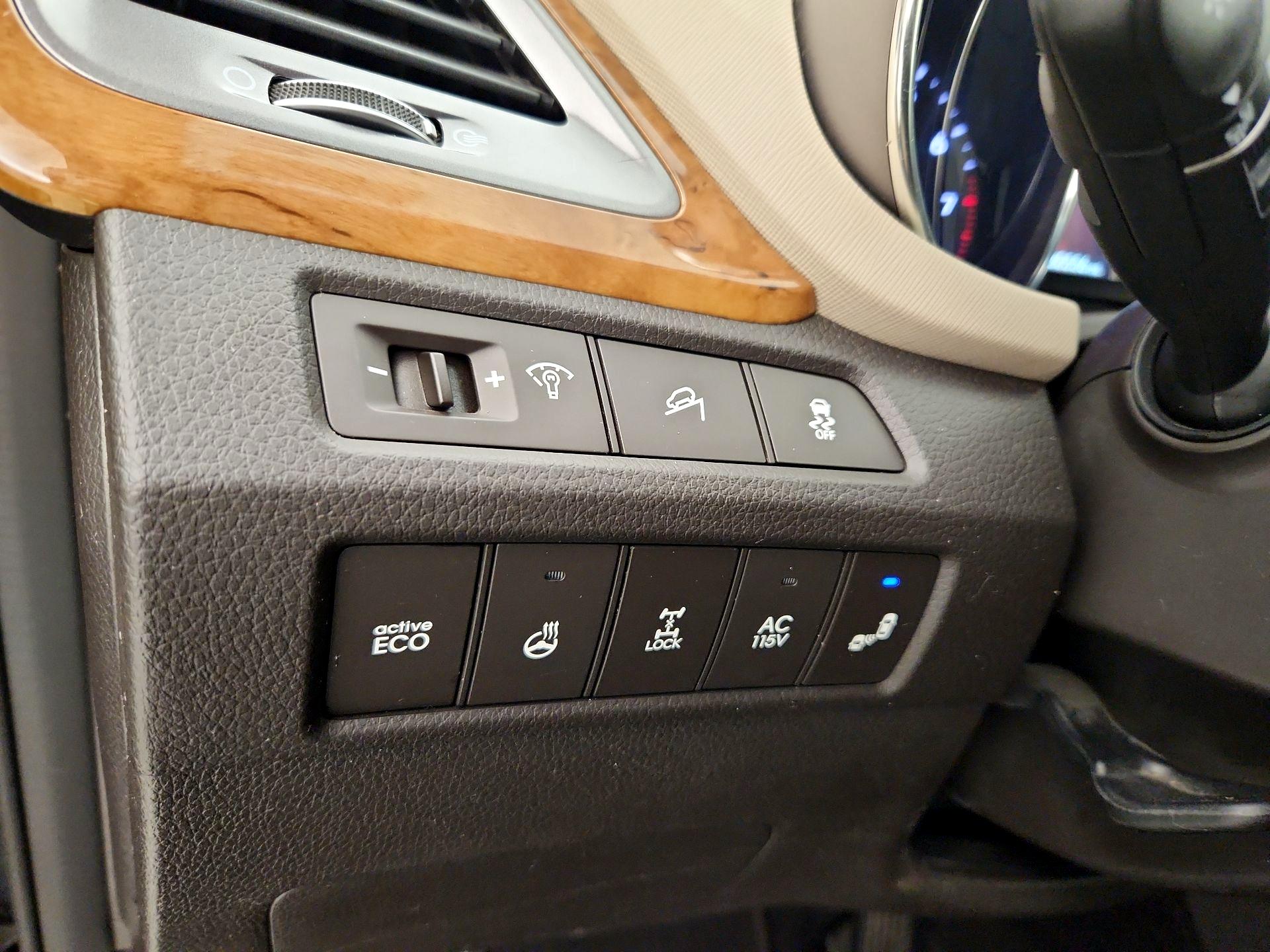 Thumbnail: 2015 Hyundai Santa Fe - 13