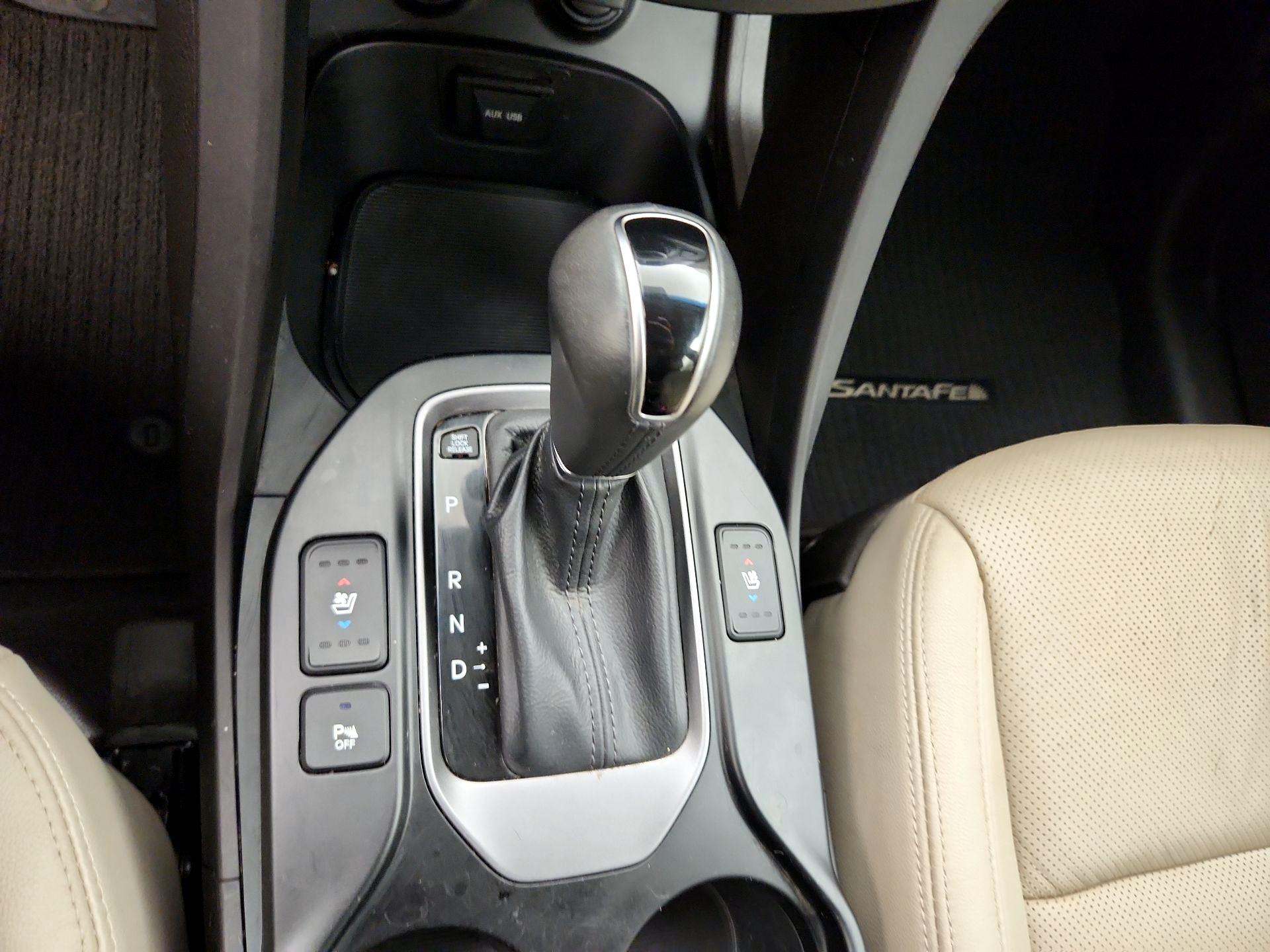 Thumbnail: 2015 Hyundai Santa Fe - 18