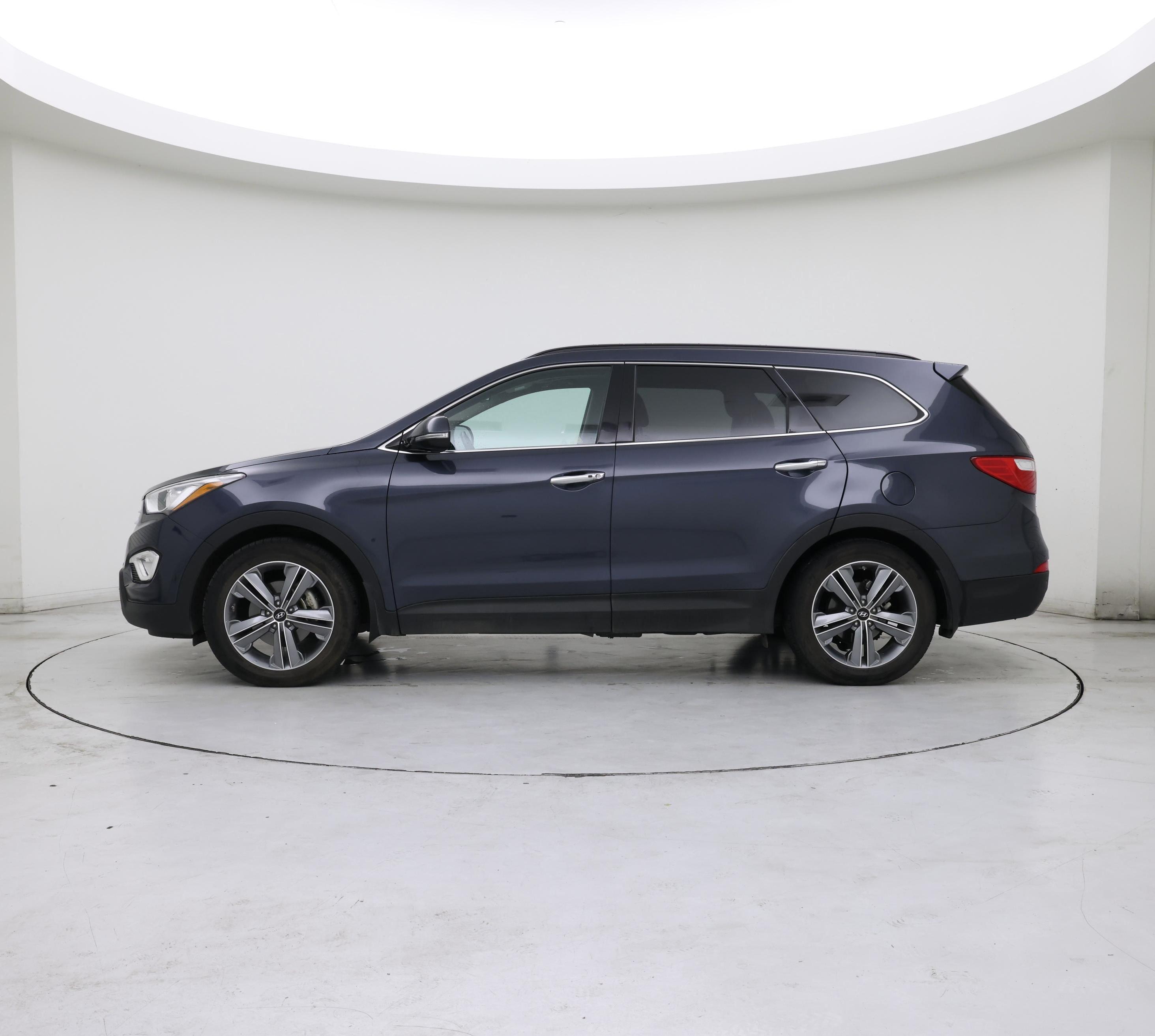 Thumbnail: 2015 Hyundai Santa Fe - 3