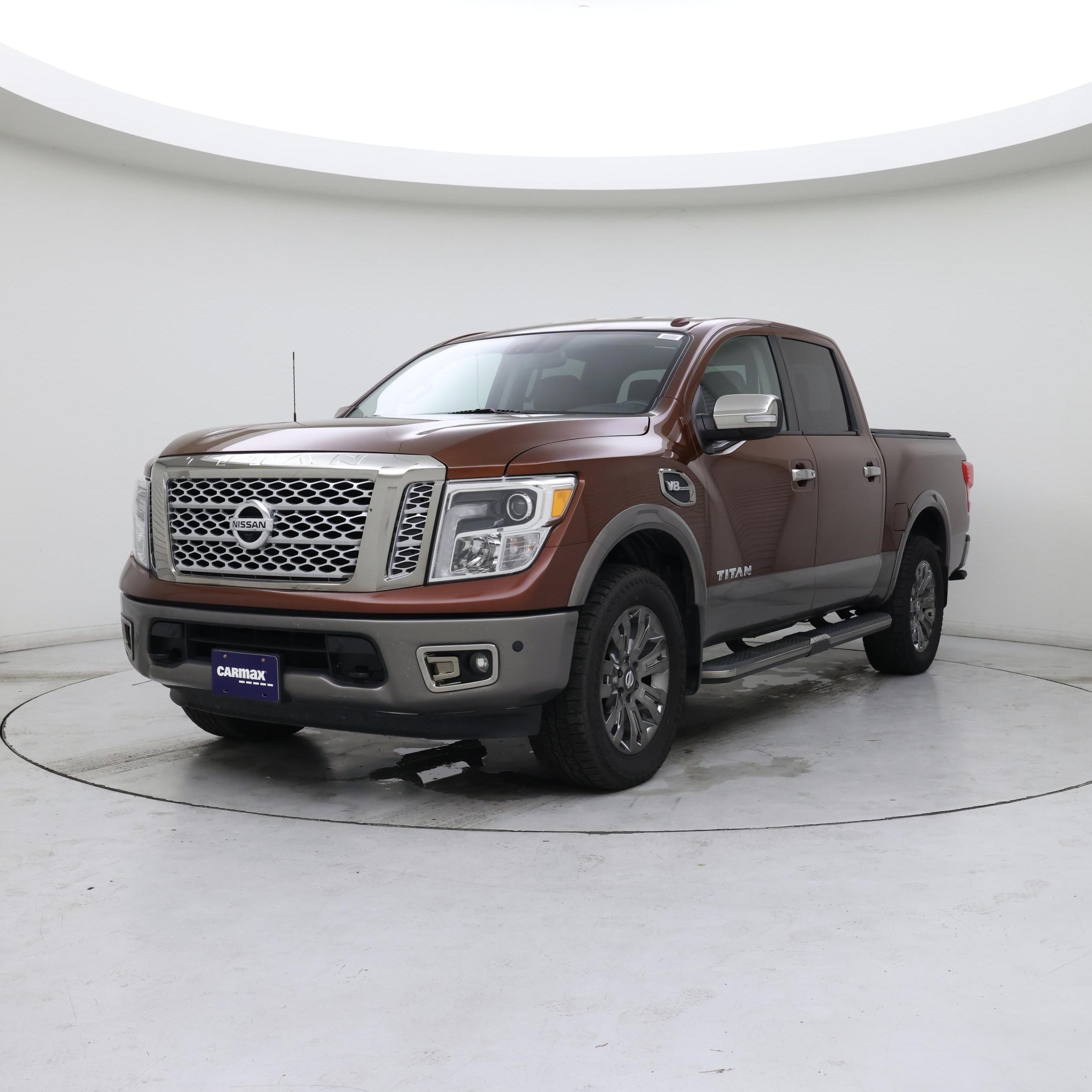Thumbnail: 2017 Nissan Titan - 4