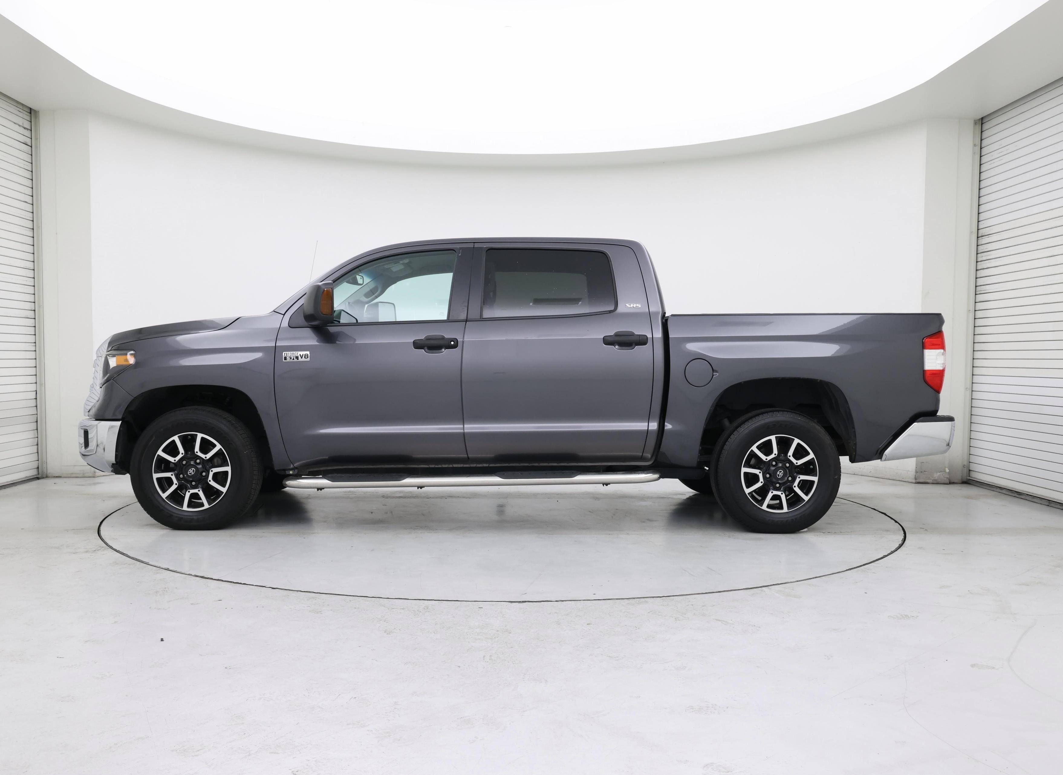 Thumbnail: 2017 Toyota Tundra - 3