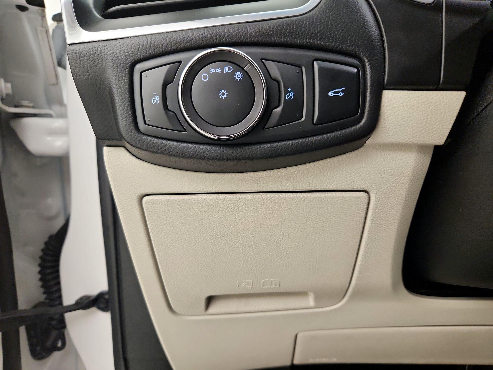 Thumbnail: 2018 Ford Edge - 13