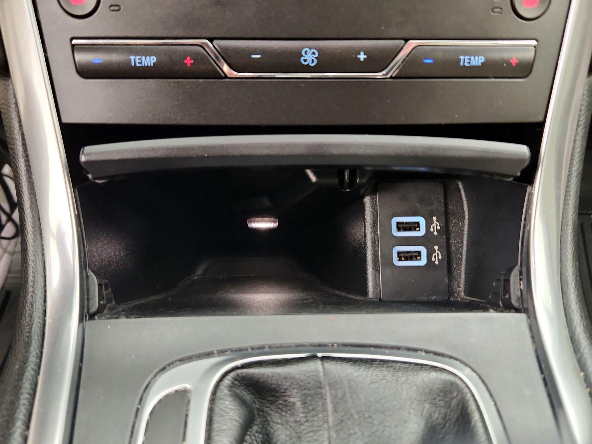 Thumbnail: 2018 Ford Edge - 19
