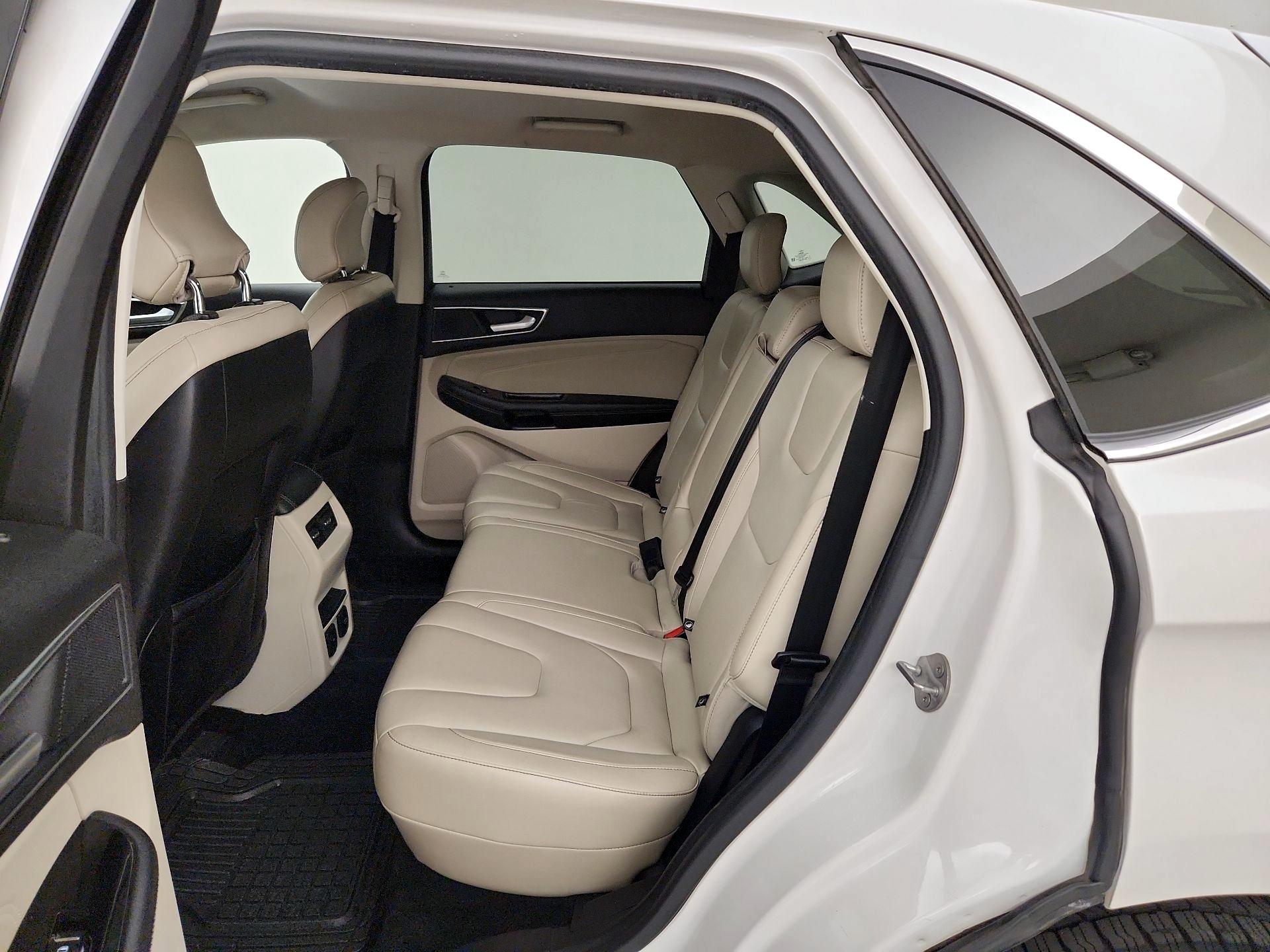 Thumbnail: 2018 Ford Edge - 20