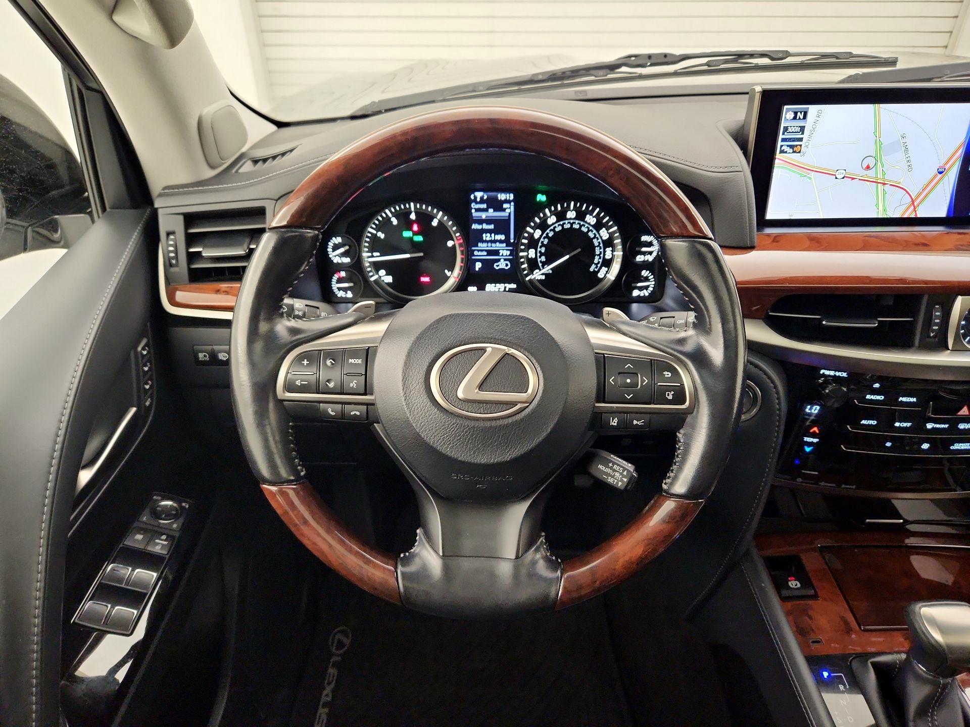 Thumbnail: 2019 Lexus LX - 10