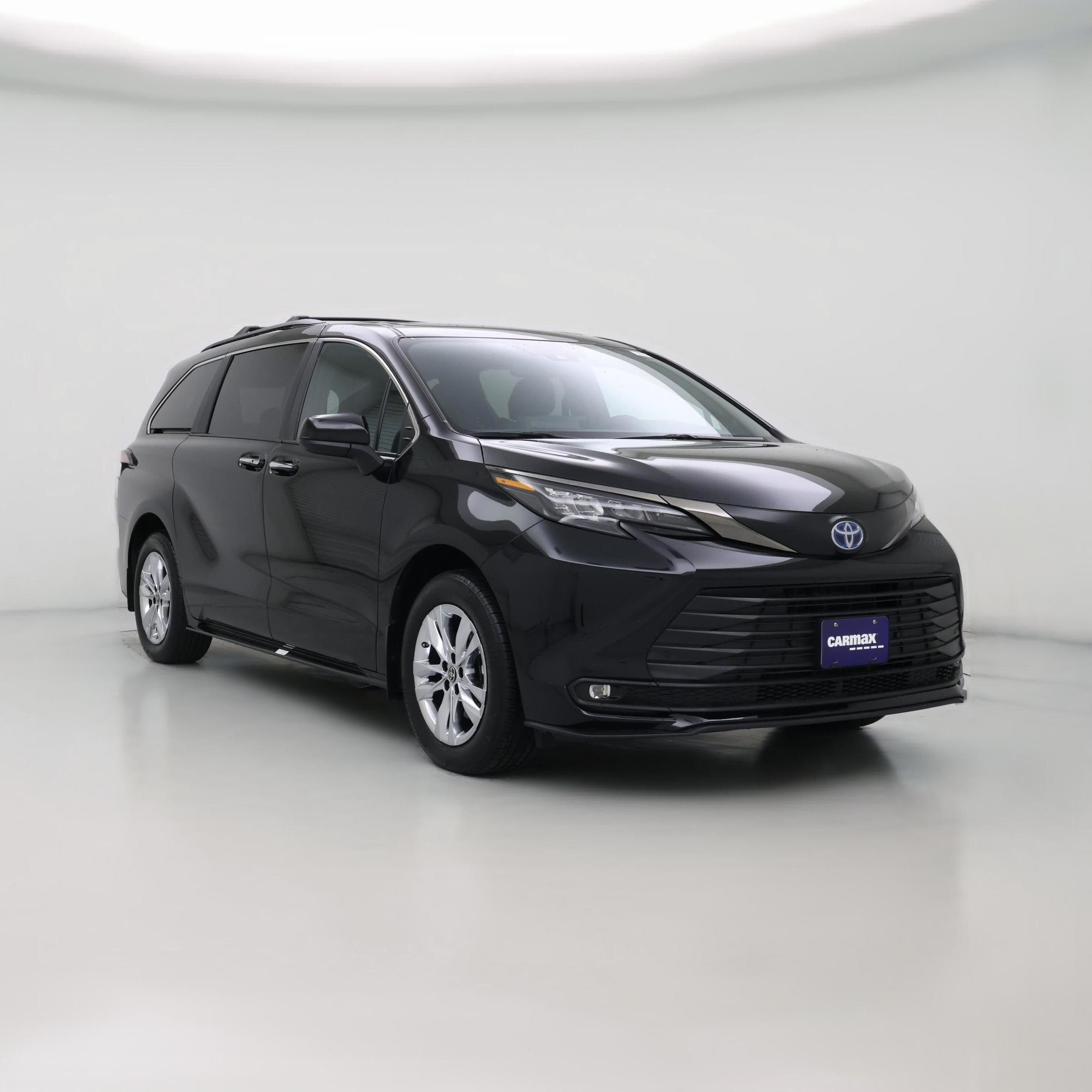 Thumbnail: 2023 Toyota Sienna - 1