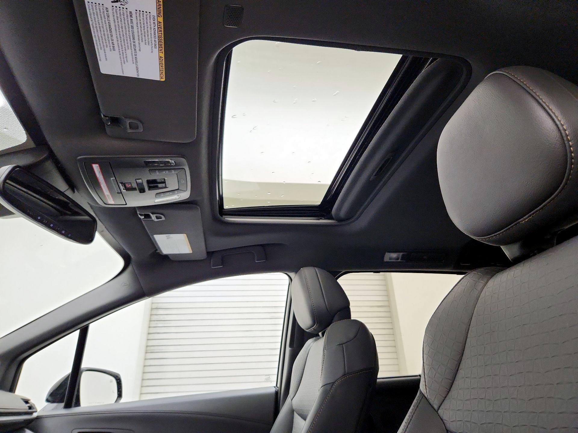 Thumbnail: 2023 Toyota Sienna - 20