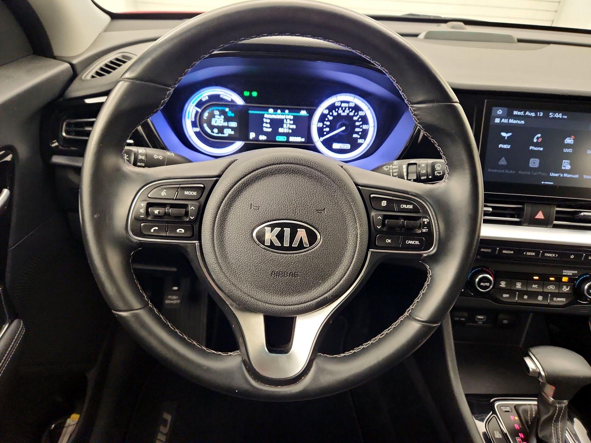 Thumbnail: 2020 Kia Niro - 10