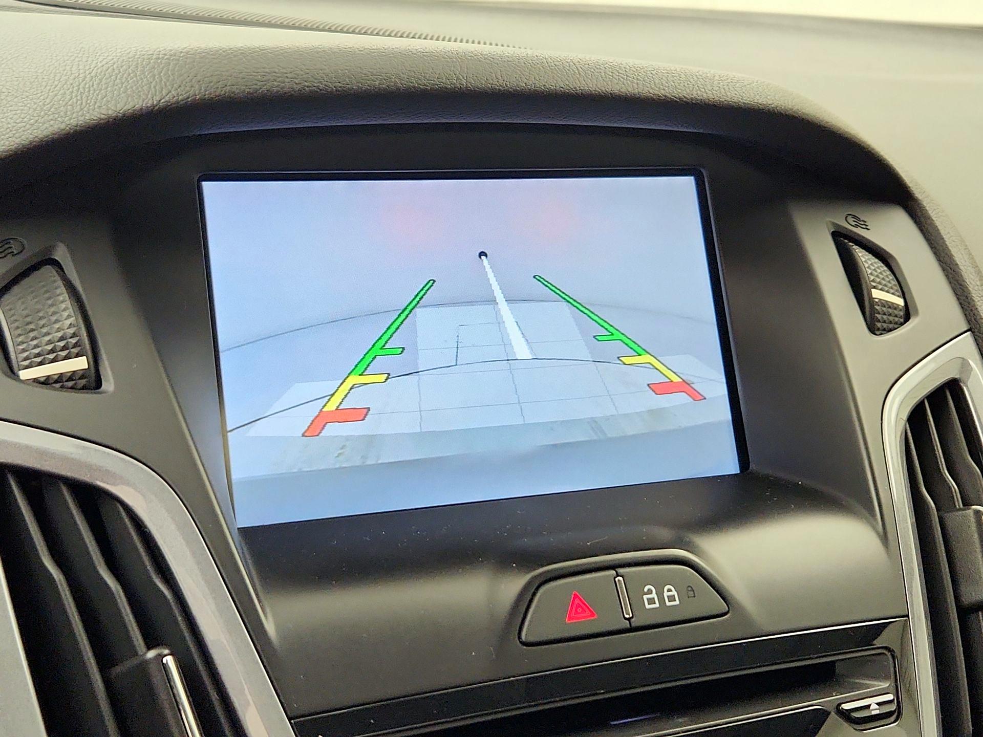 Thumbnail: 2014 Ford Focus - 15