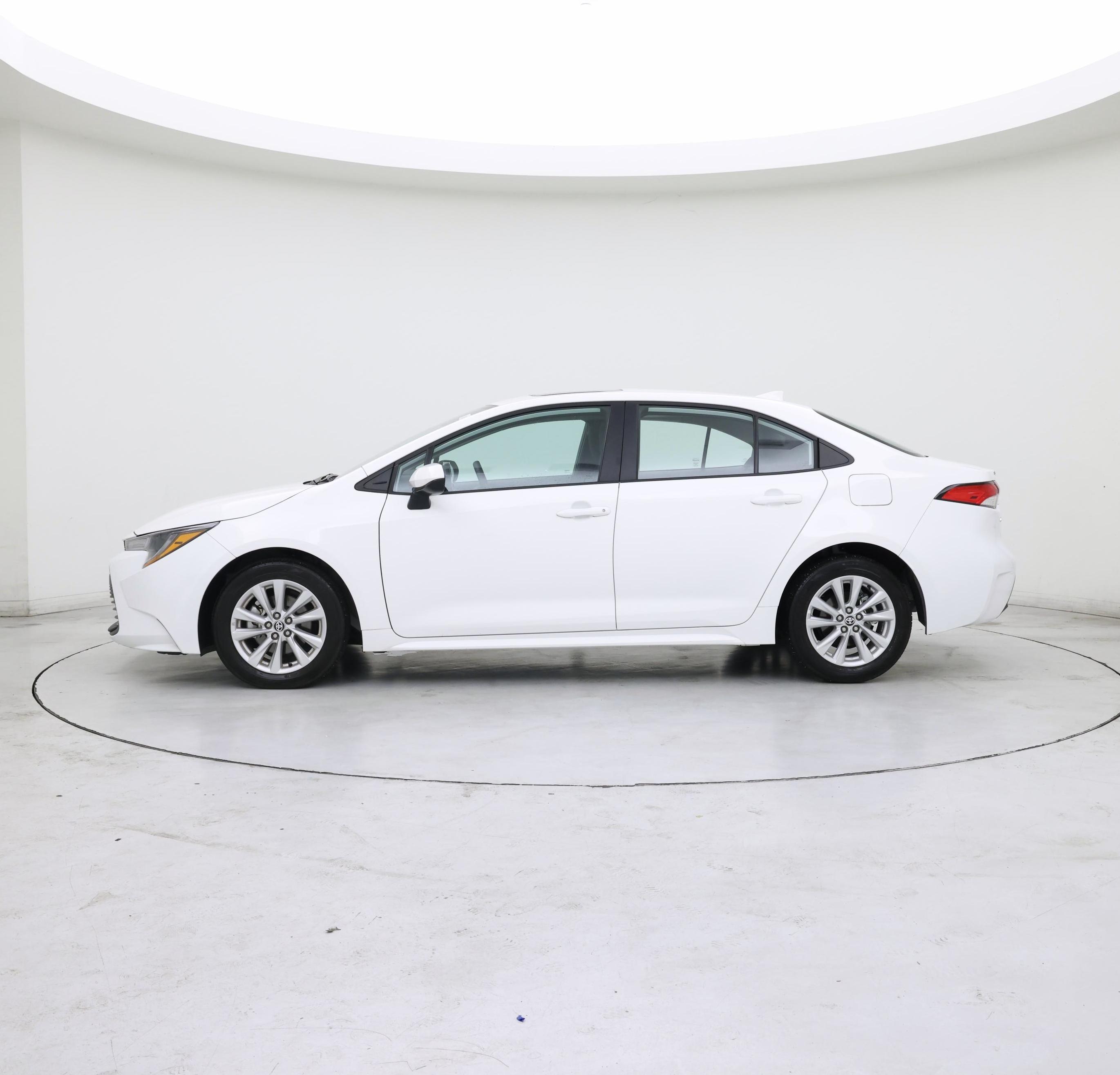 Thumbnail: 2024 Toyota Corolla - 3