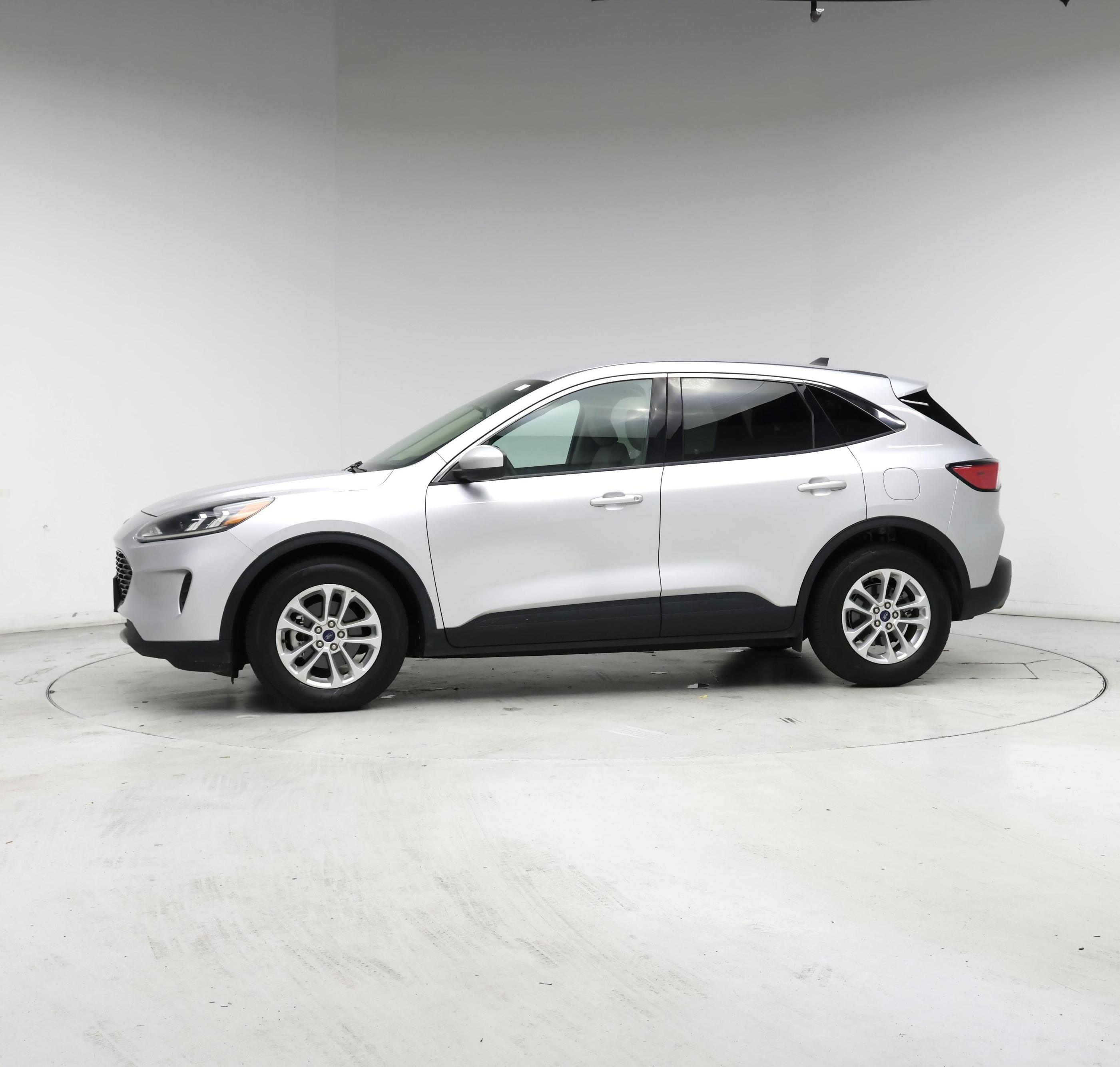 Thumbnail: 2020 Ford Escape - 3