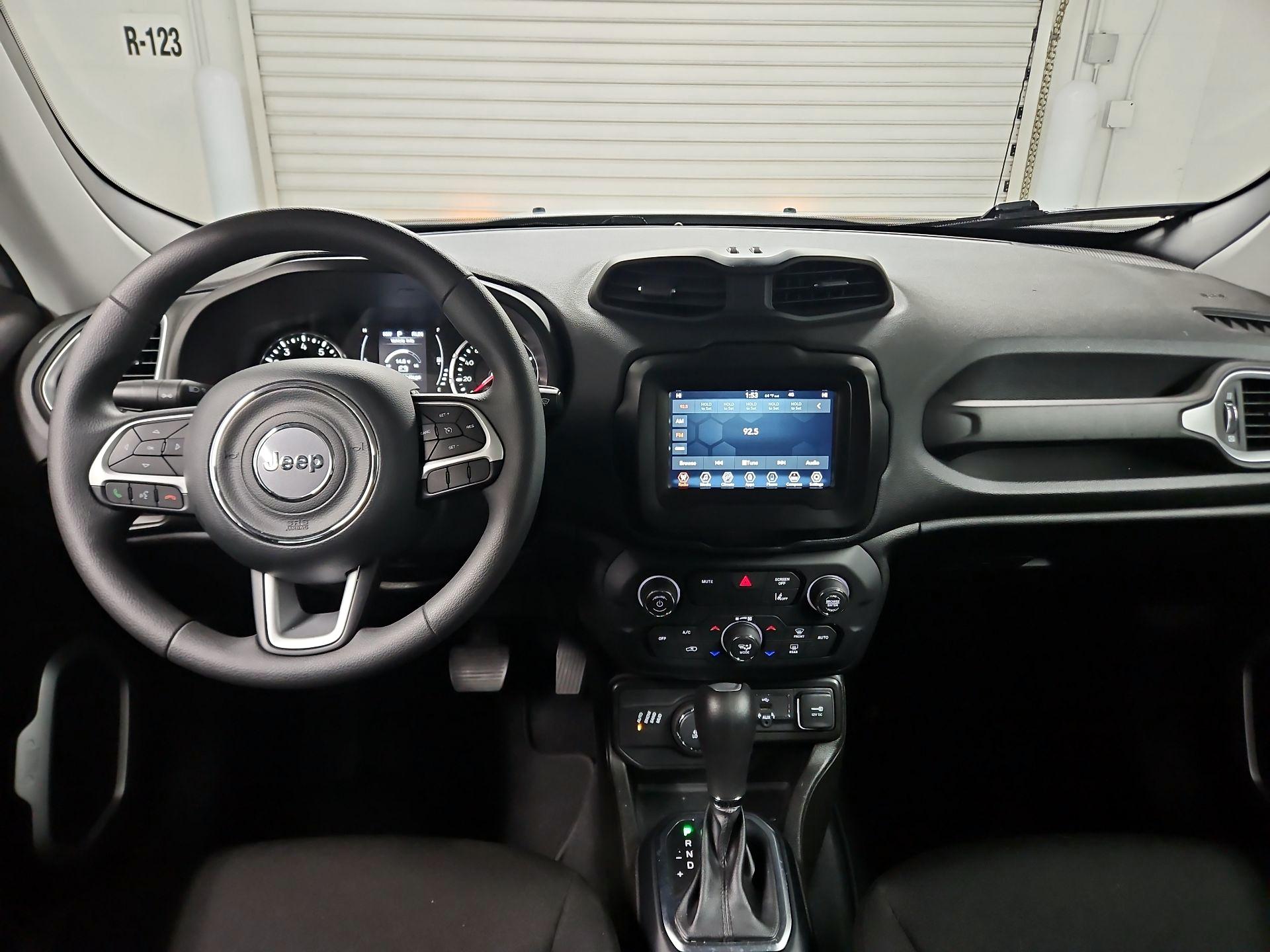 Thumbnail: 2021 Jeep Renegade - 9