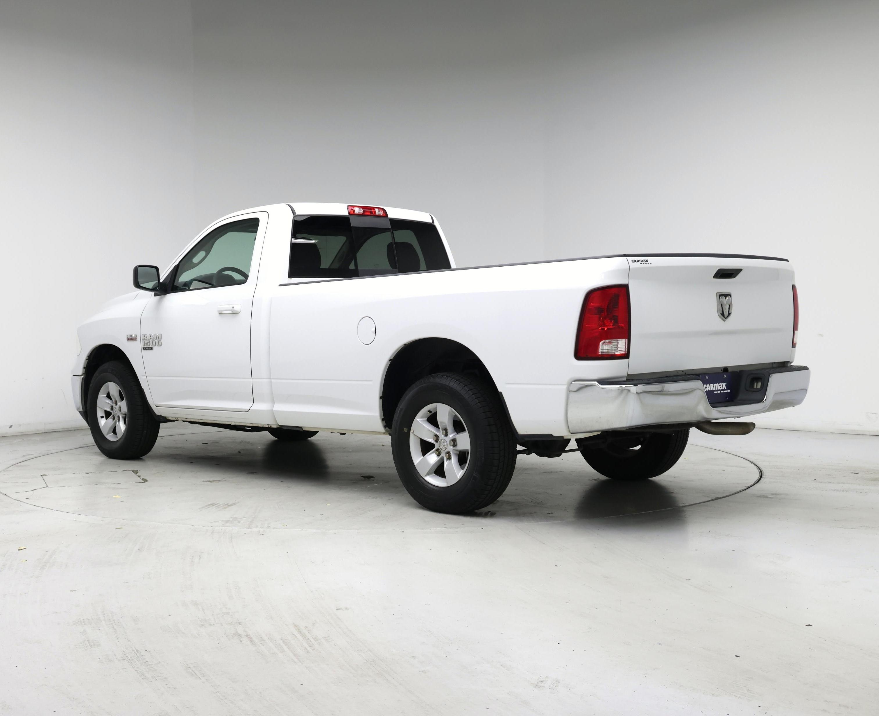 Thumbnail: 2020 RAM 1500 Classic - 2