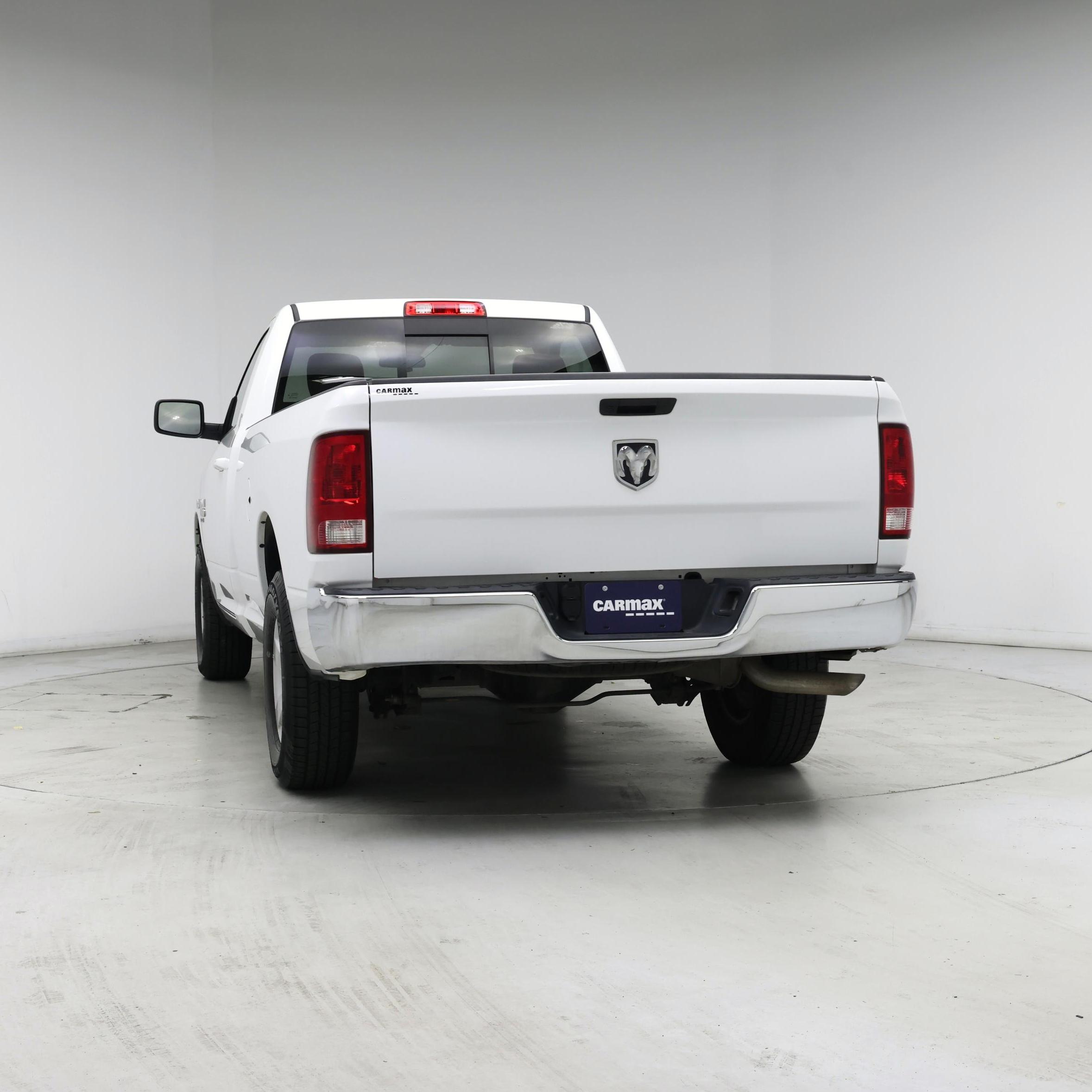 Thumbnail: 2020 RAM 1500 Classic - 6
