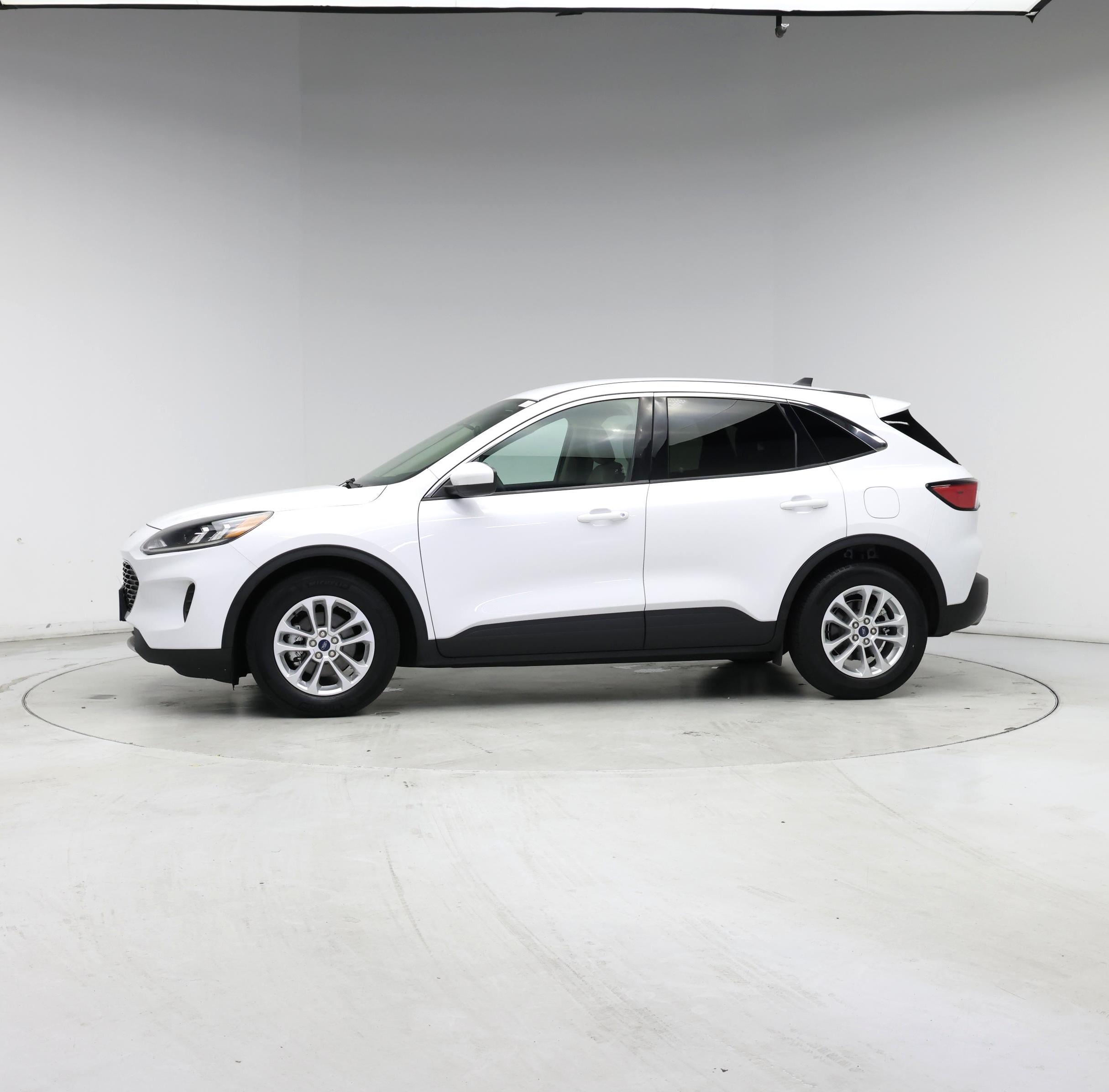 Thumbnail: 2020 Ford Escape - 3