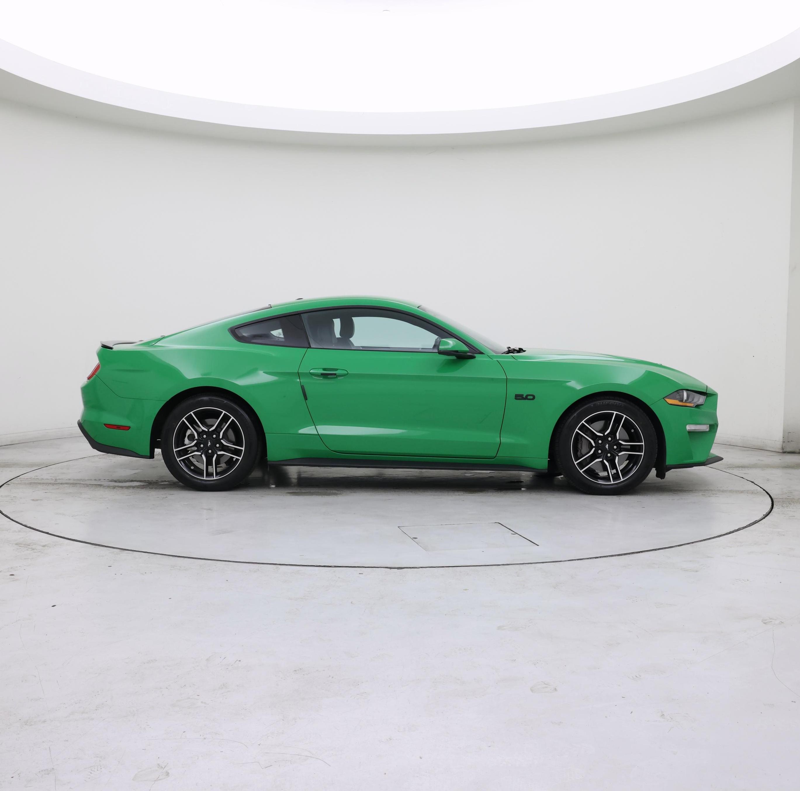Thumbnail: 2019 Ford Mustang - 7