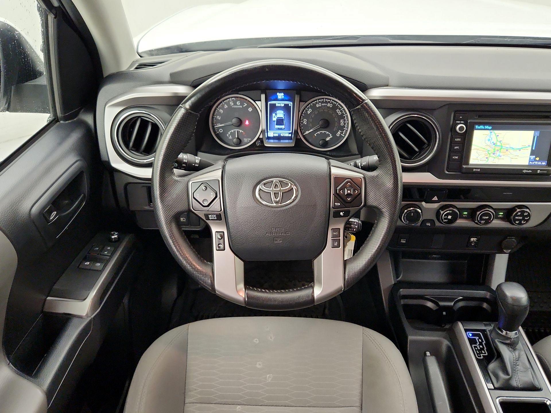 Thumbnail: 2018 Toyota Tacoma - 10