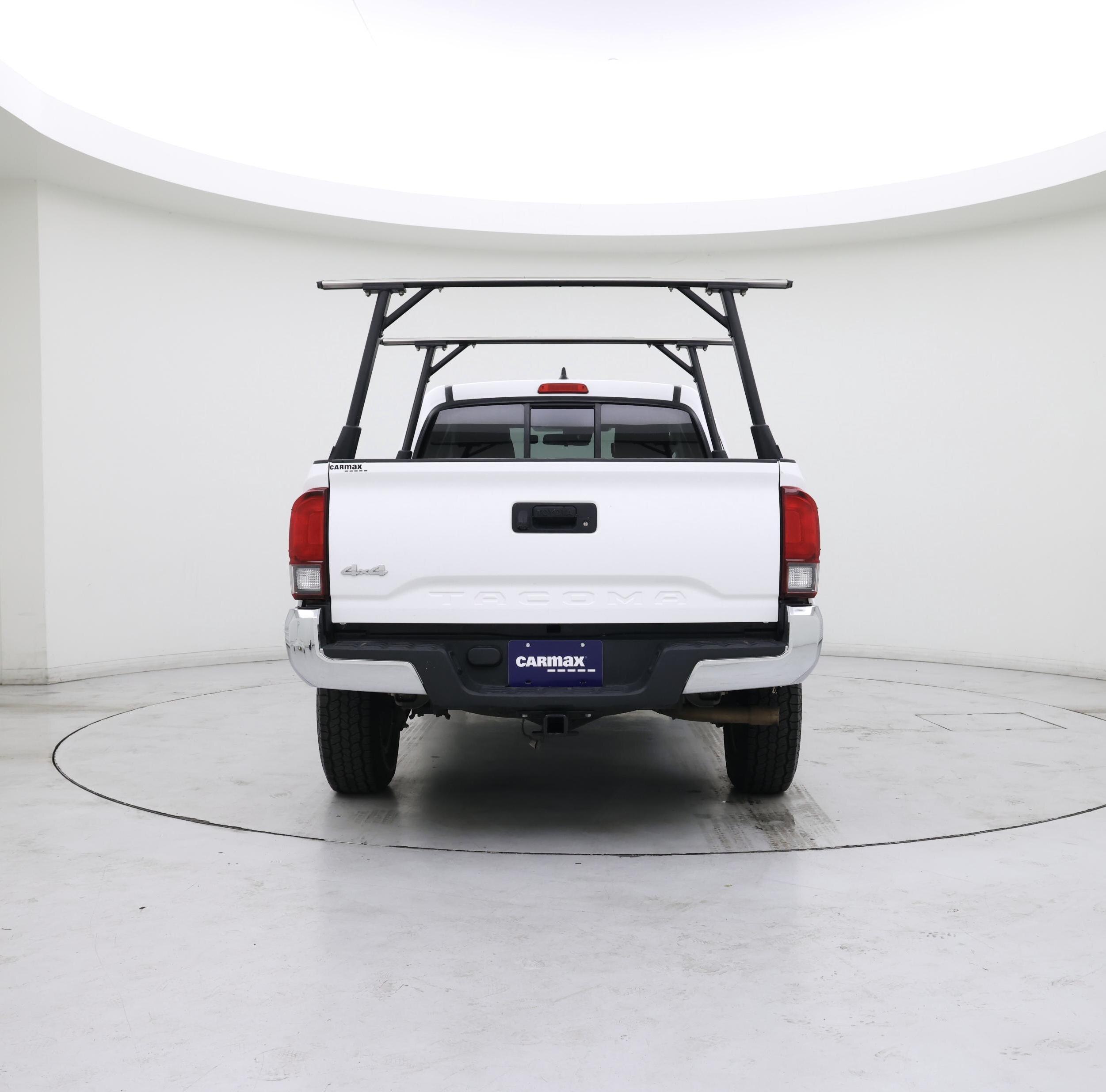 Thumbnail: 2018 Toyota Tacoma - 6