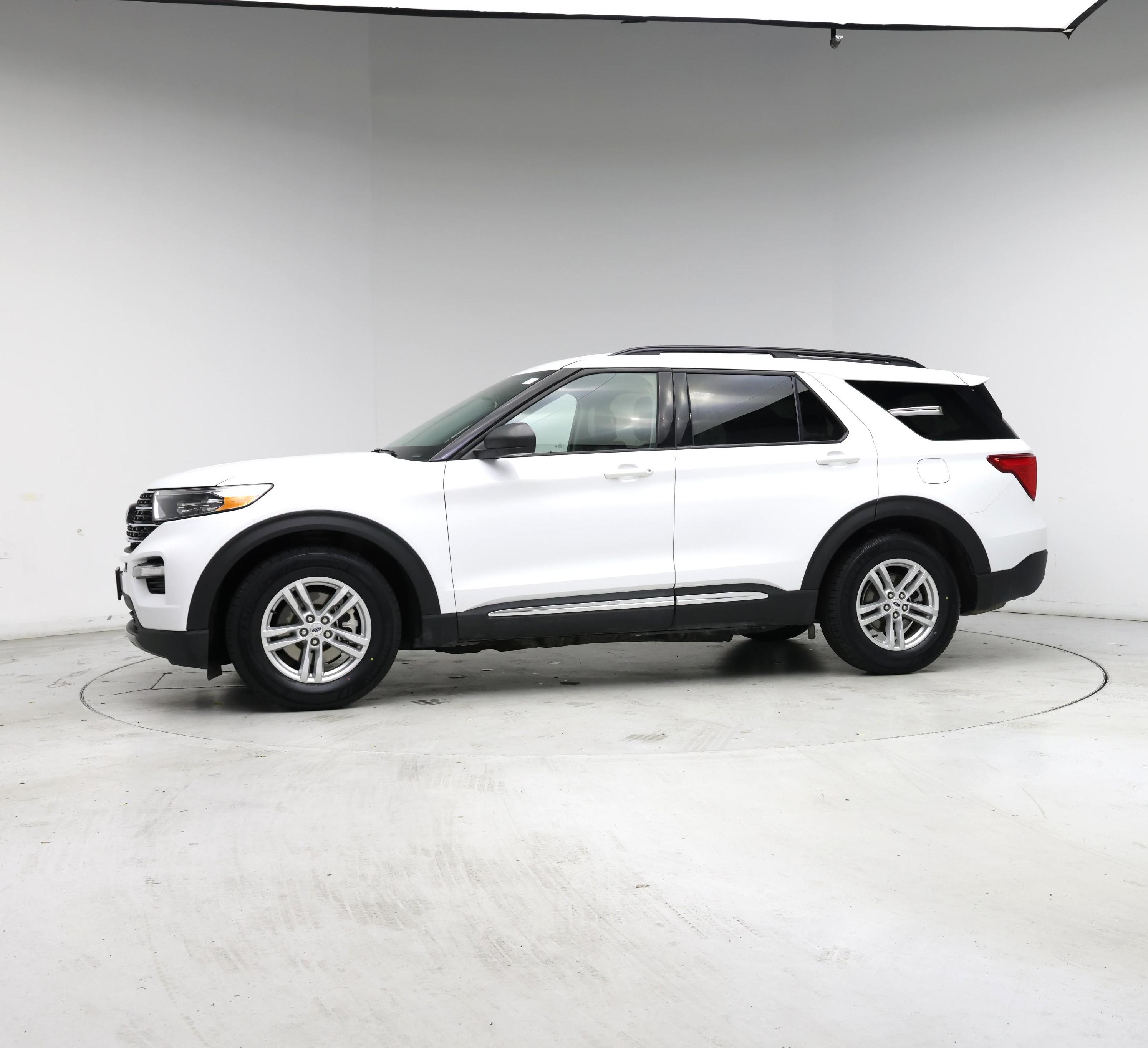 Thumbnail: 2024 Ford Explorer - 3