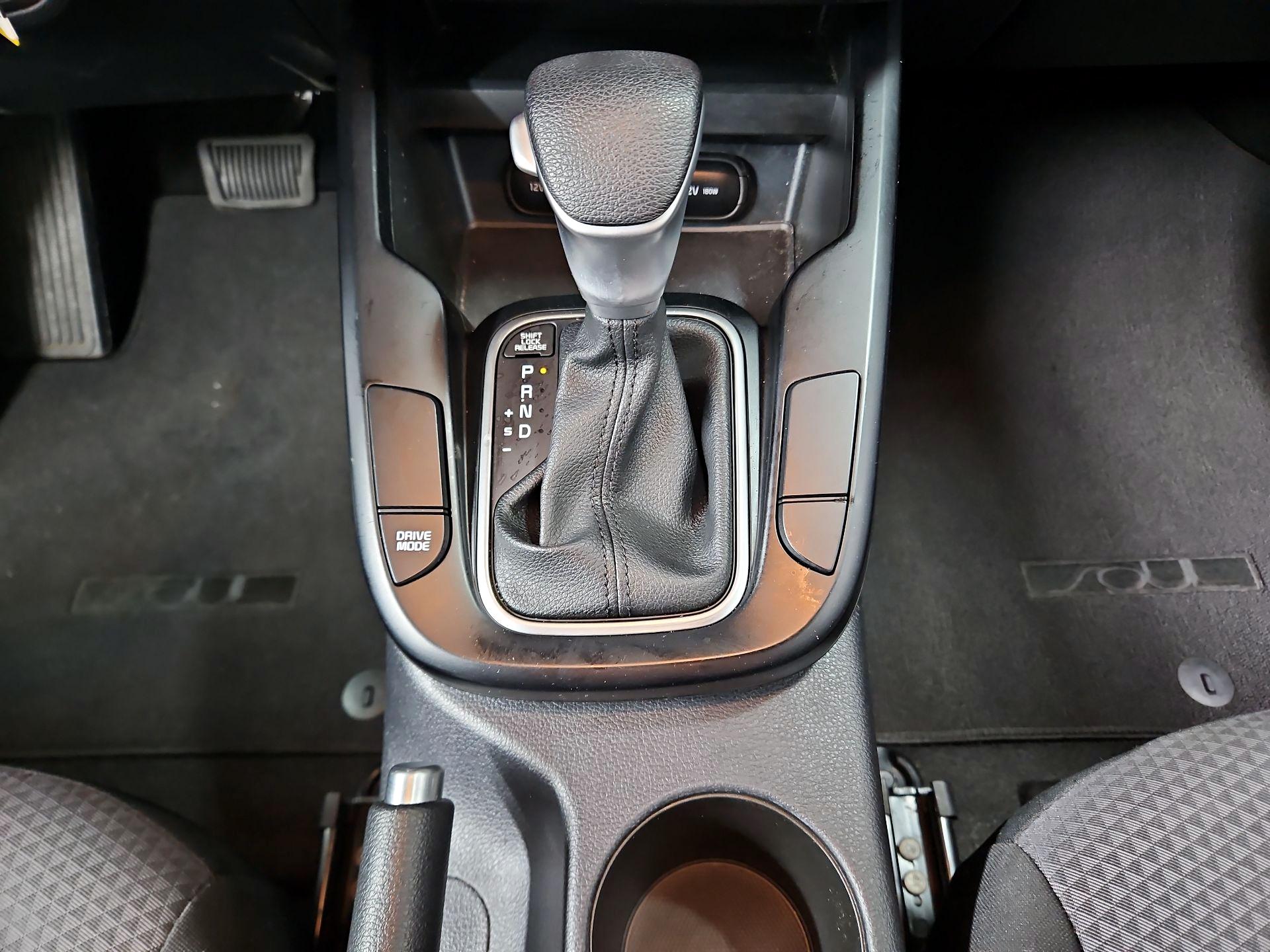 Thumbnail: 2023 Kia Soul - 17