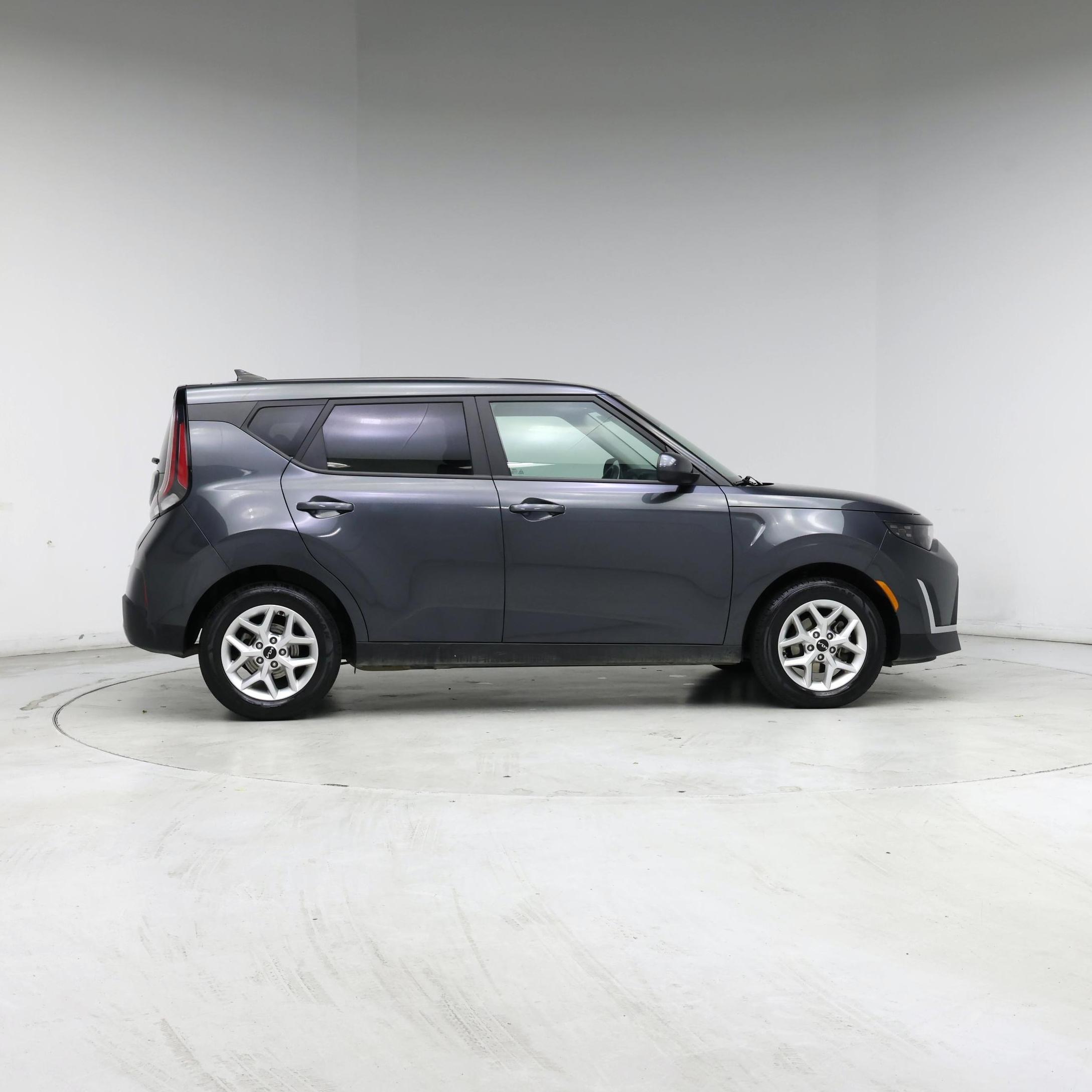 Thumbnail: 2023 Kia Soul - 7