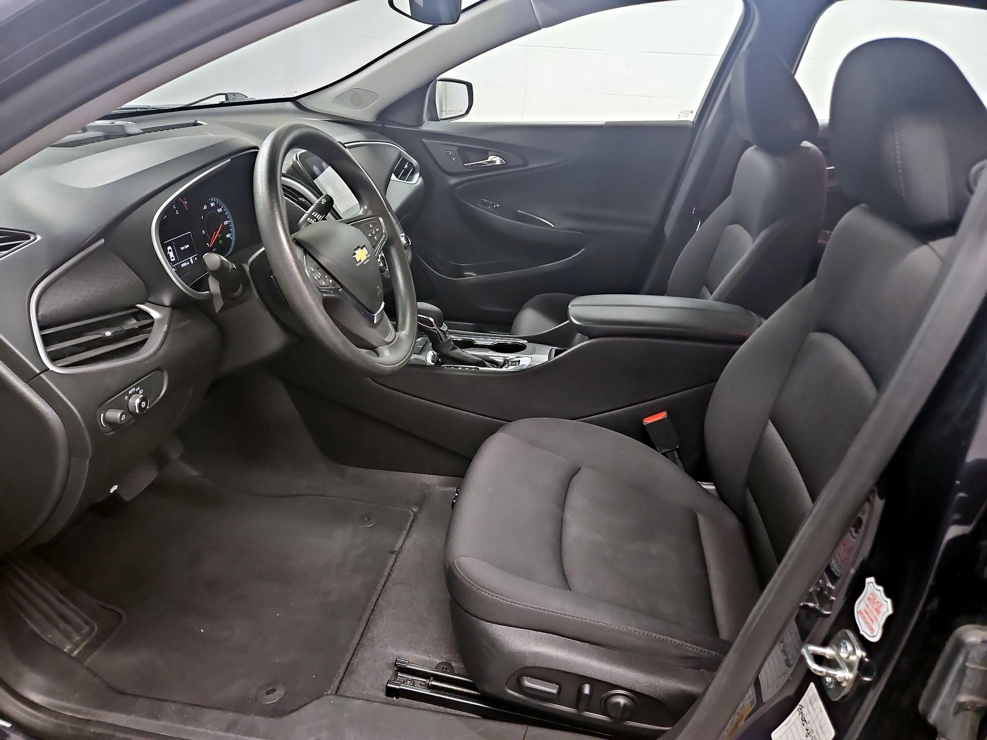 Thumbnail: 2023 Chevrolet Malibu - 11
