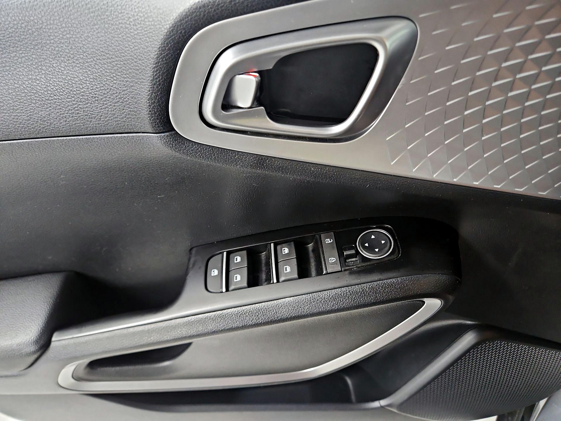 Thumbnail: 2023 Kia Soul - 12