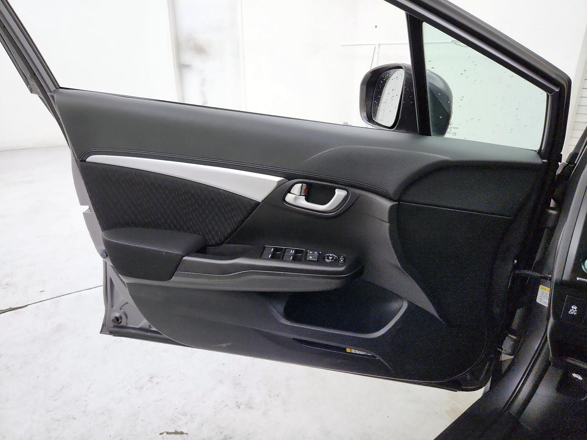 Thumbnail: 2015 Honda Civic - 12