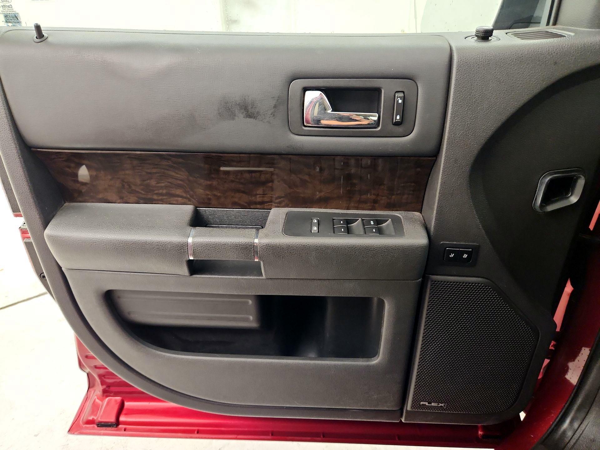 Thumbnail: 2014 Ford Flex - 12