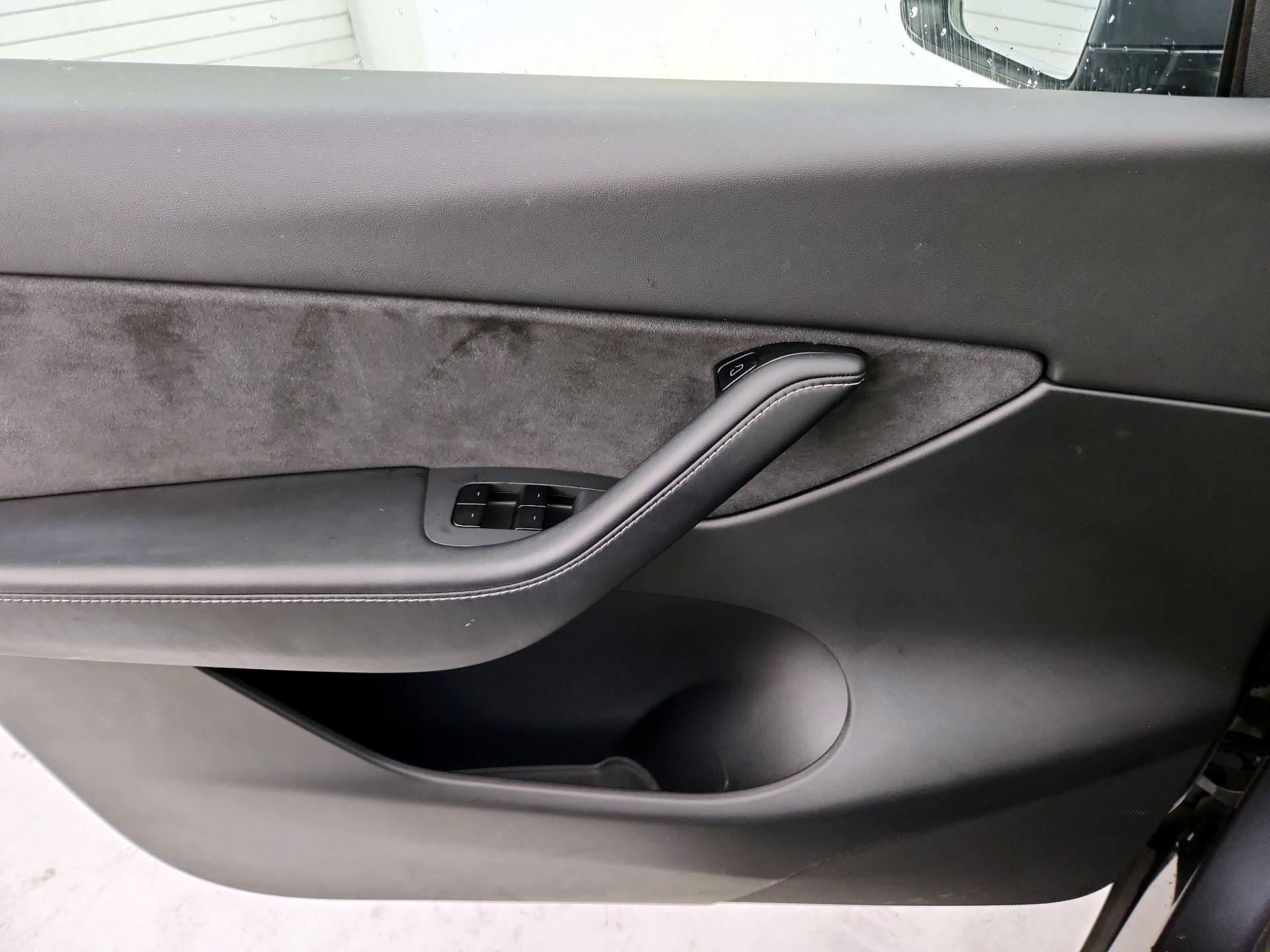 Thumbnail: 2021 Tesla Model Y - 12