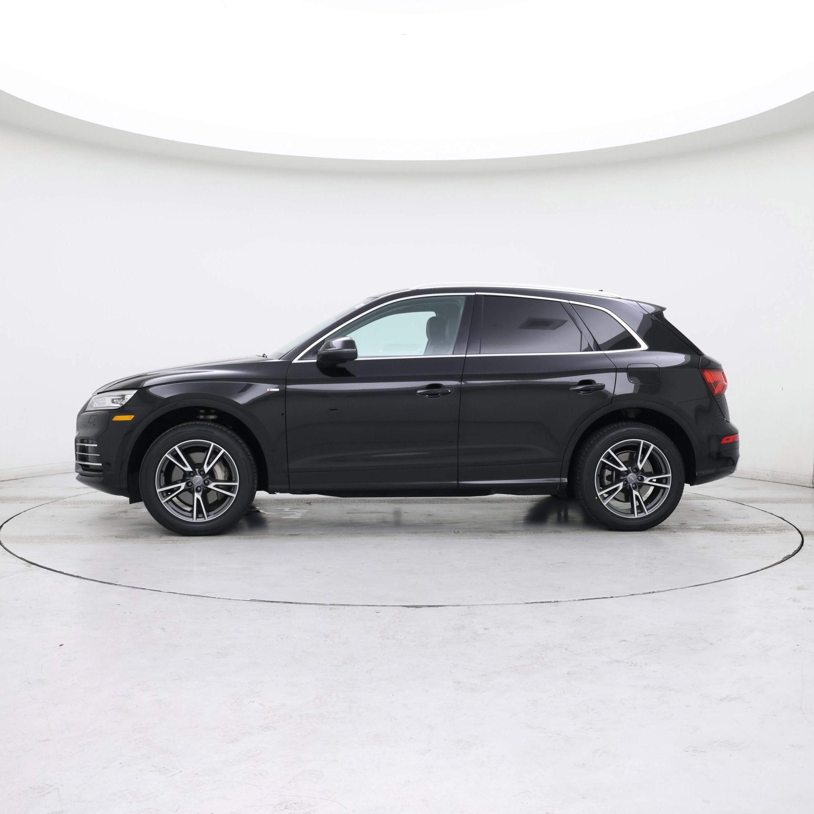 Thumbnail: 2020 Audi Q5 - 3