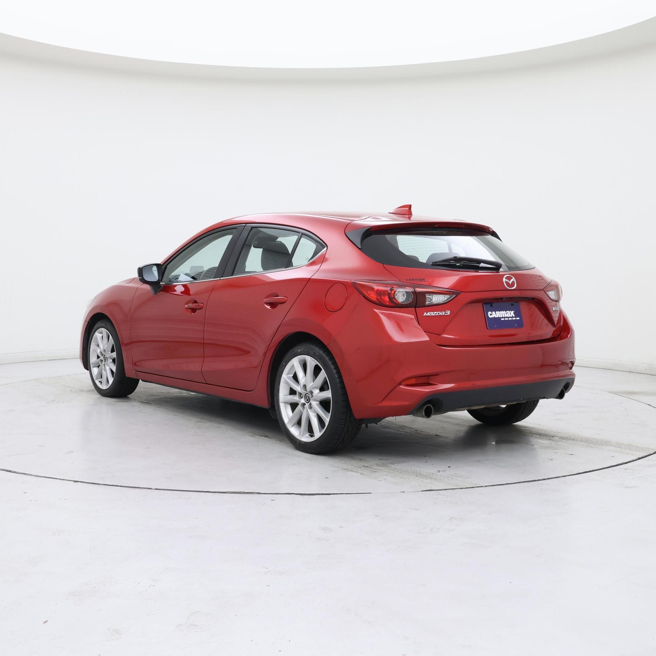 Thumbnail: 2017 Mazda Mazda3 - 2