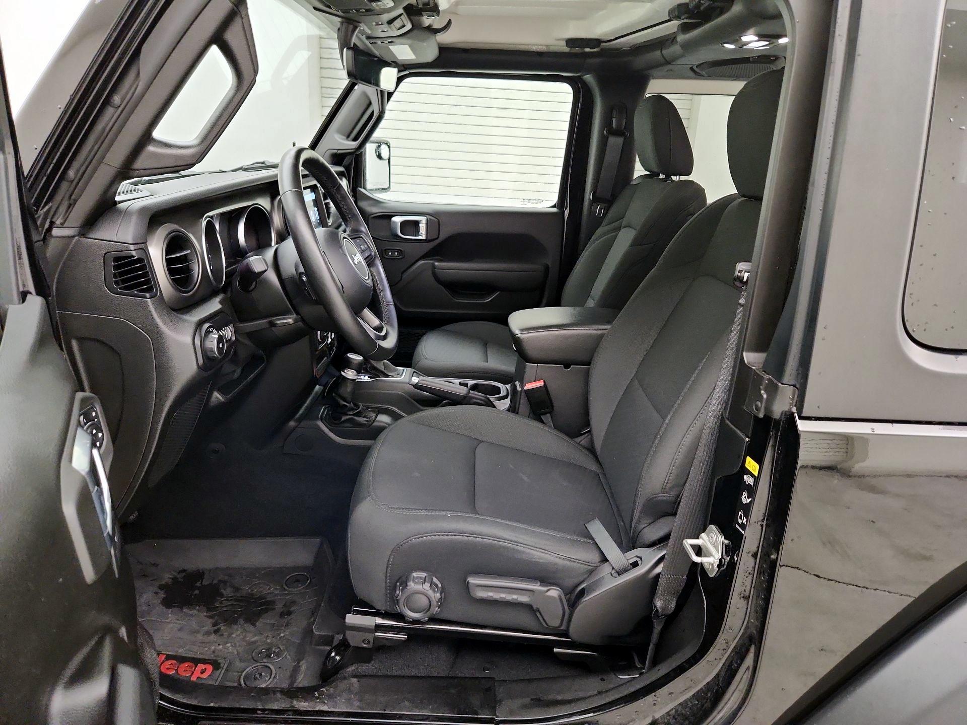 Thumbnail: 2021 Jeep Wrangler - 11
