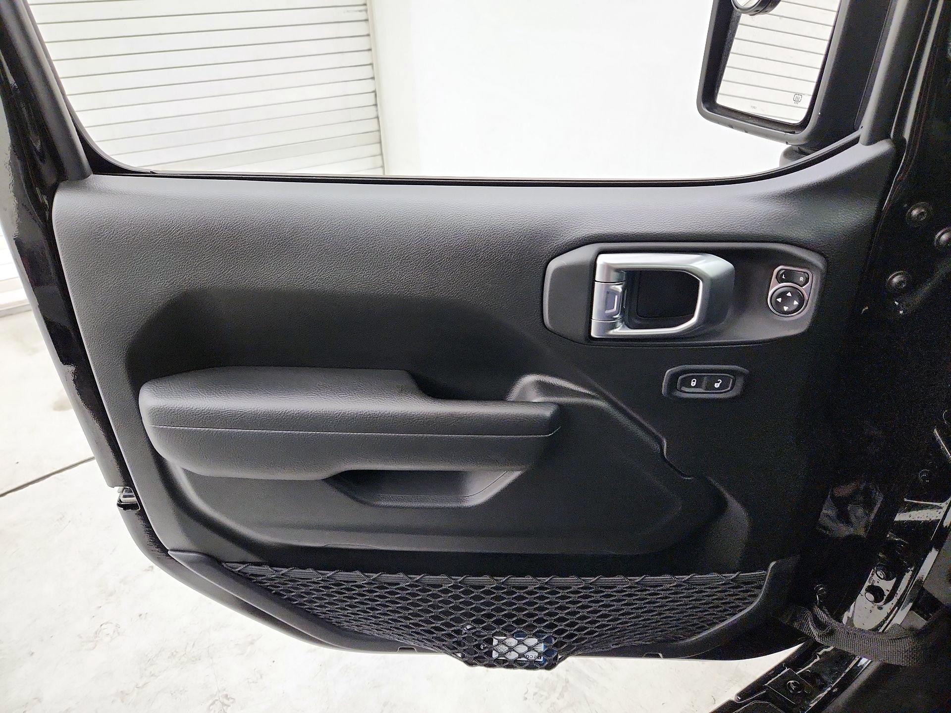 Thumbnail: 2021 Jeep Wrangler - 12