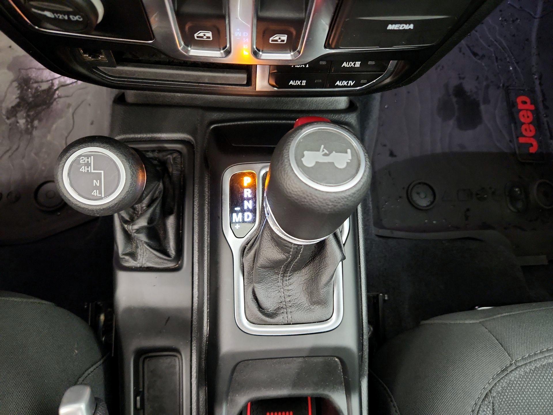 Thumbnail: 2021 Jeep Wrangler - 18