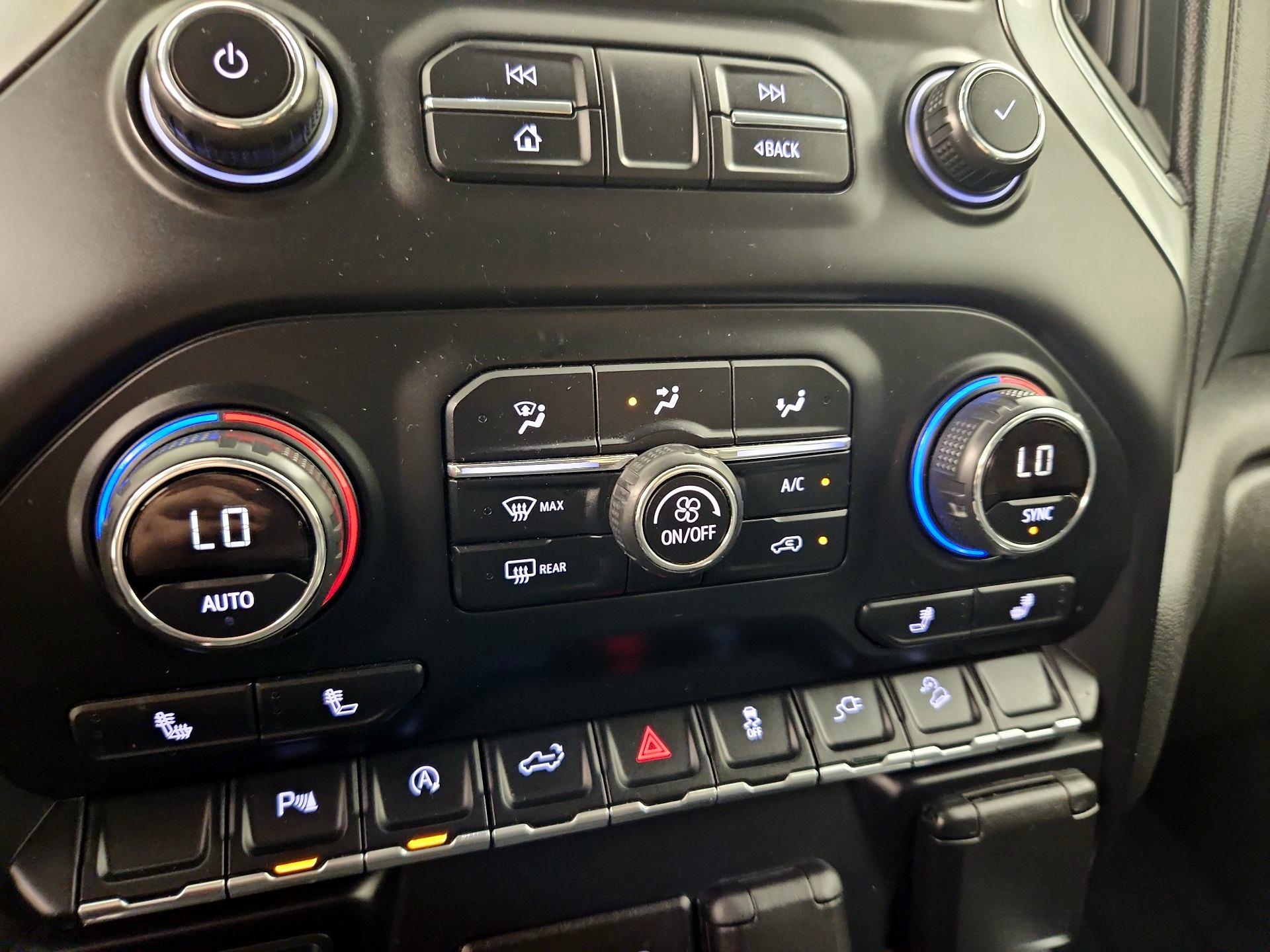 Thumbnail: 2019 Chevrolet Silverado 1500 - 16