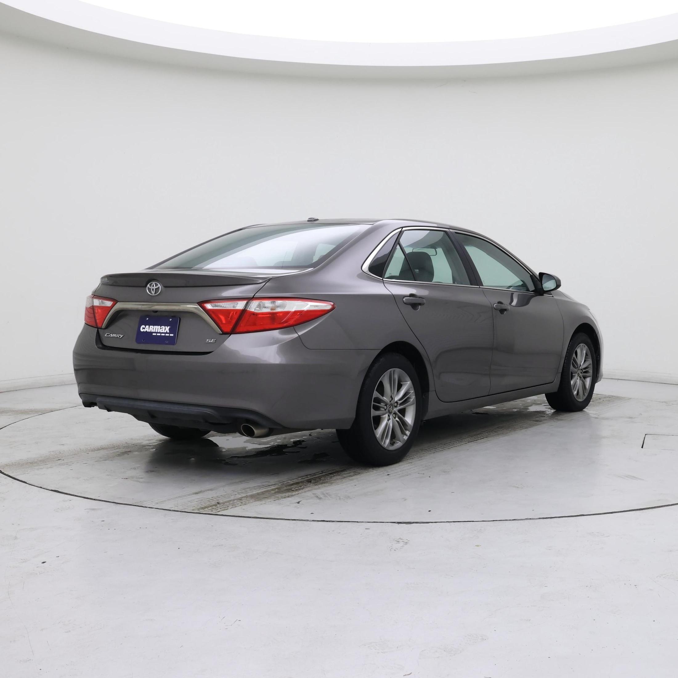 Thumbnail: 2017 Toyota Camry - 8