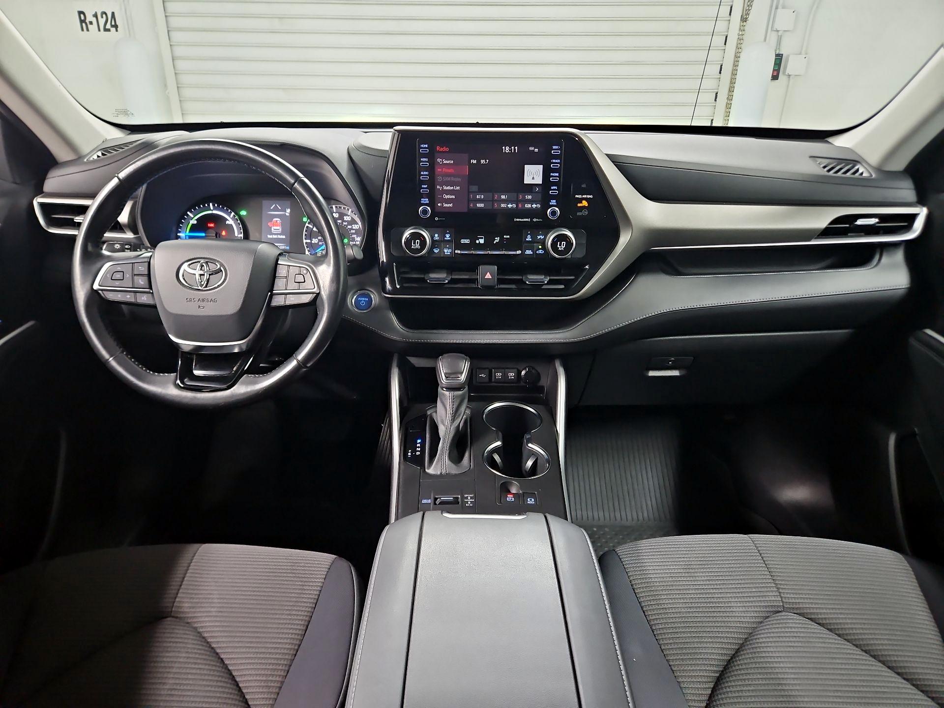 Thumbnail: 2021 Toyota Highlander - 9