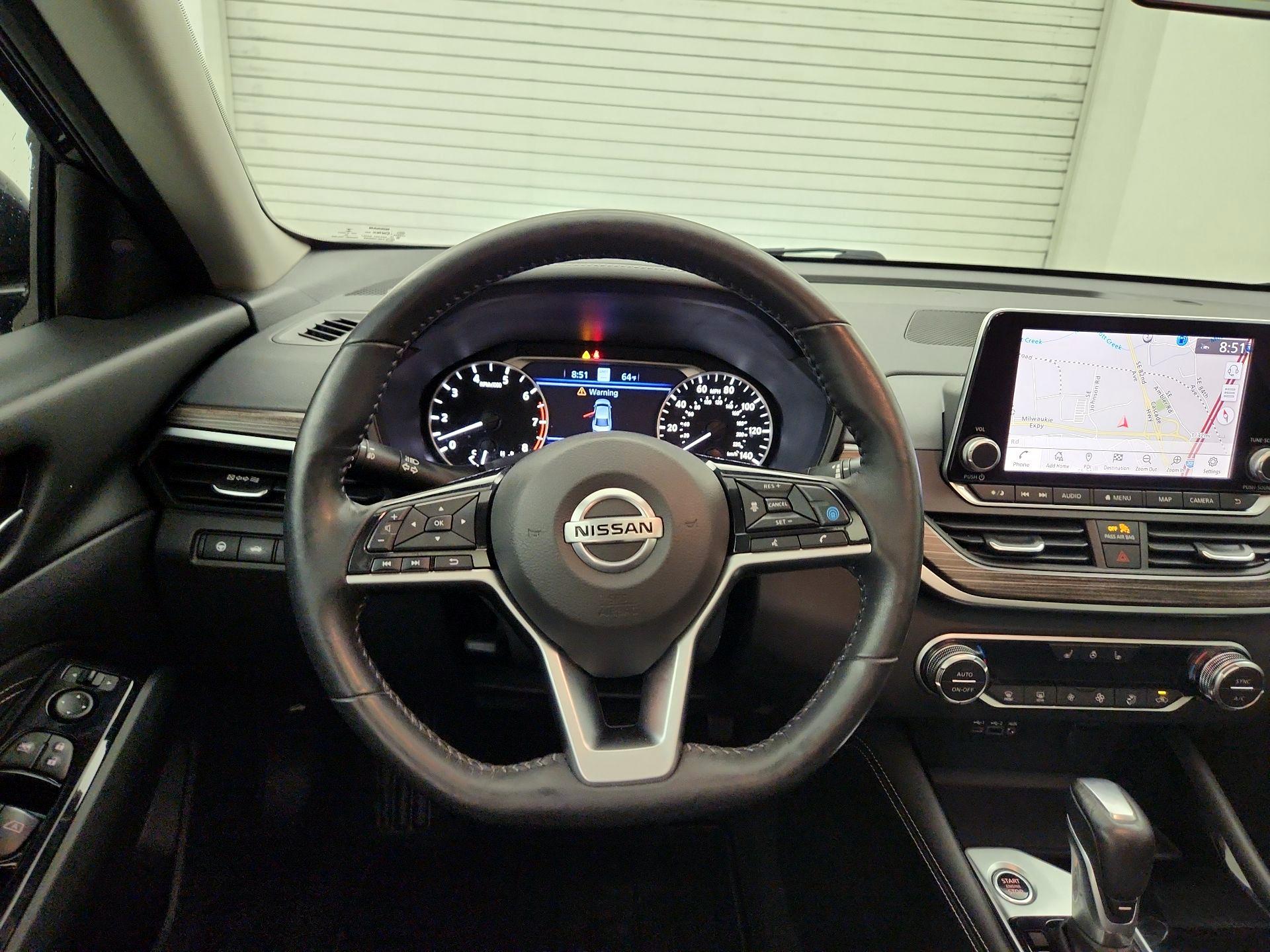 Thumbnail: 2021 Nissan Altima - 10
