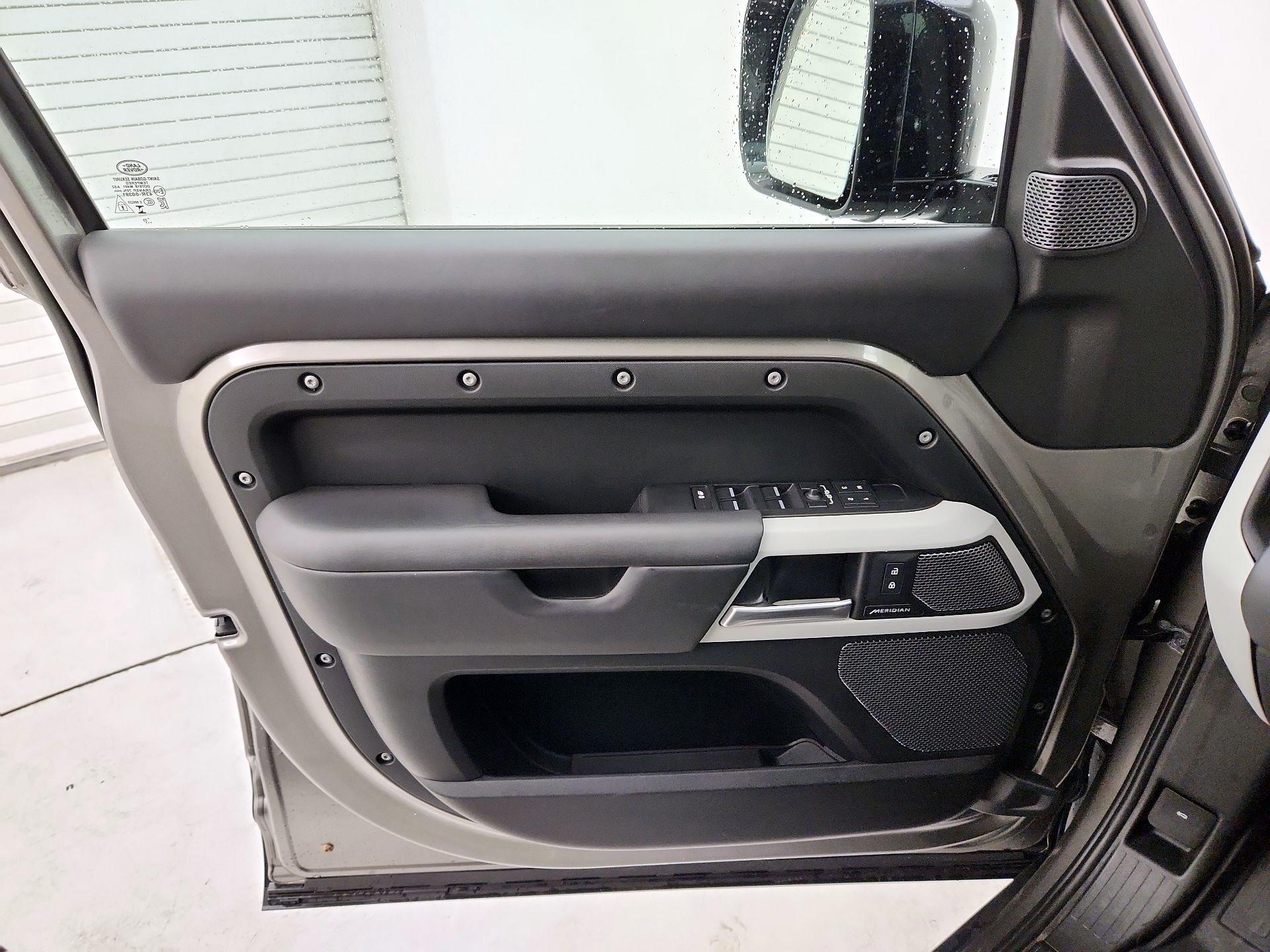 Thumbnail: 2023 Land Rover Defender - 12