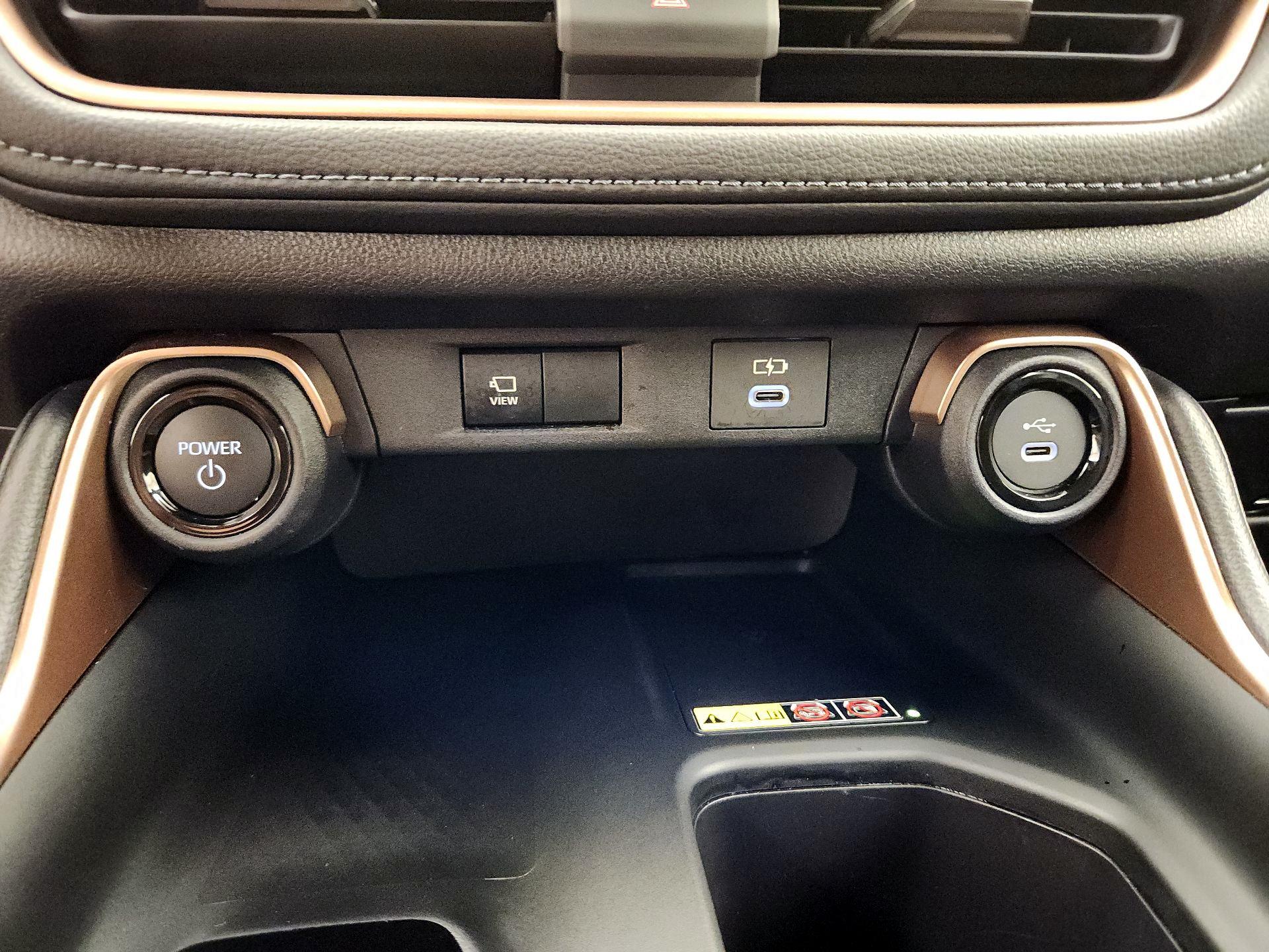 Thumbnail: 2025 Toyota Highlander - 19