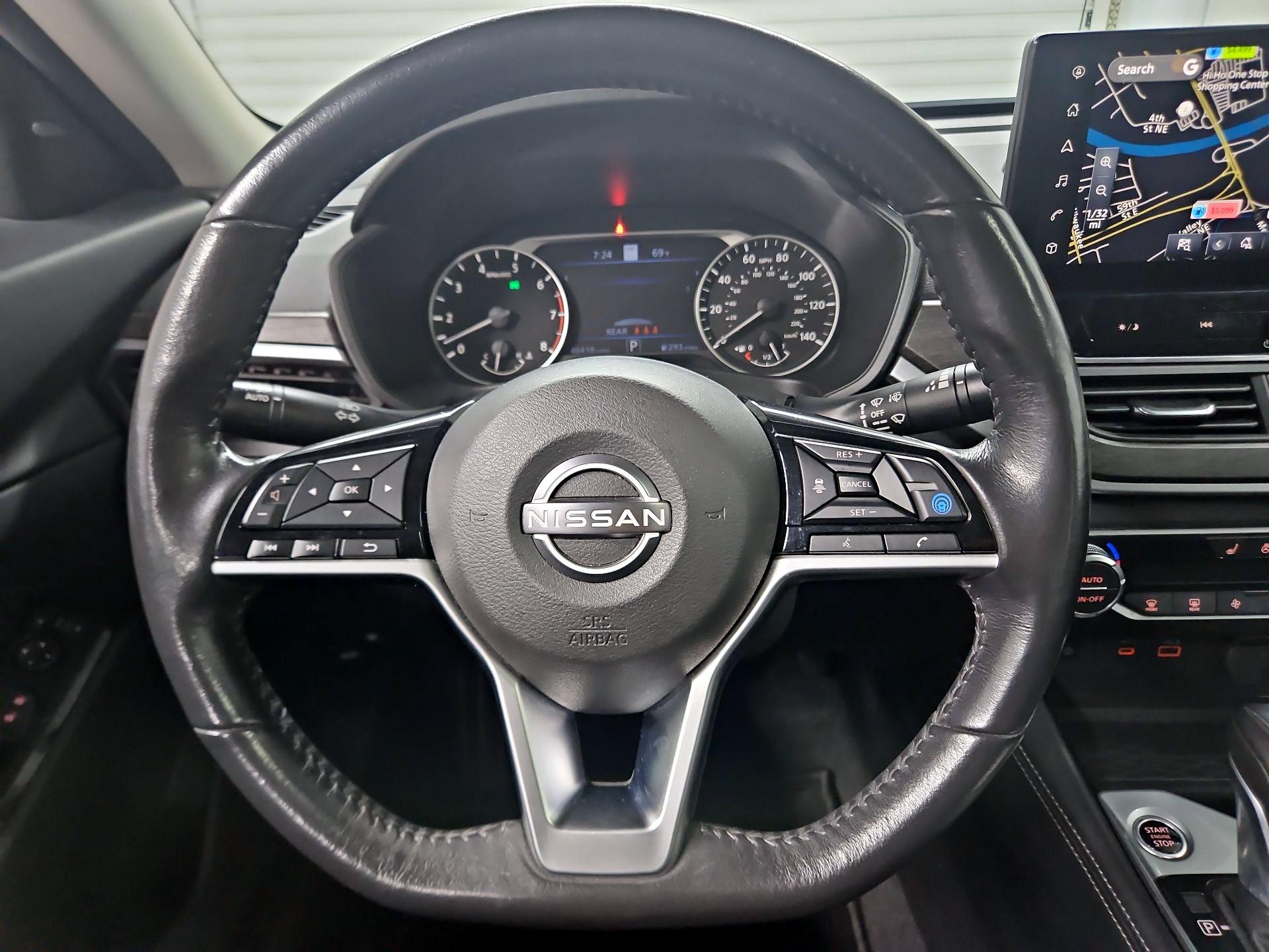 Thumbnail: 2023 Nissan Altima - 10