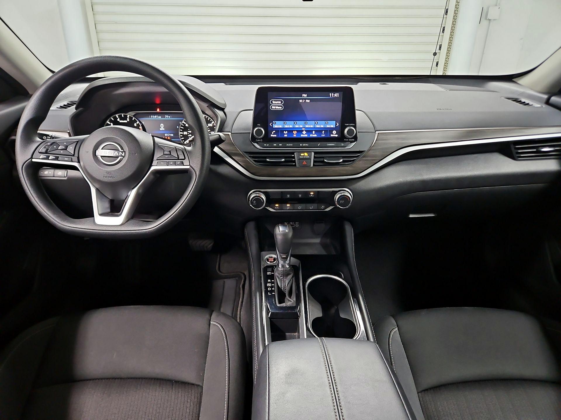 Thumbnail: 2023 Nissan Altima - 9