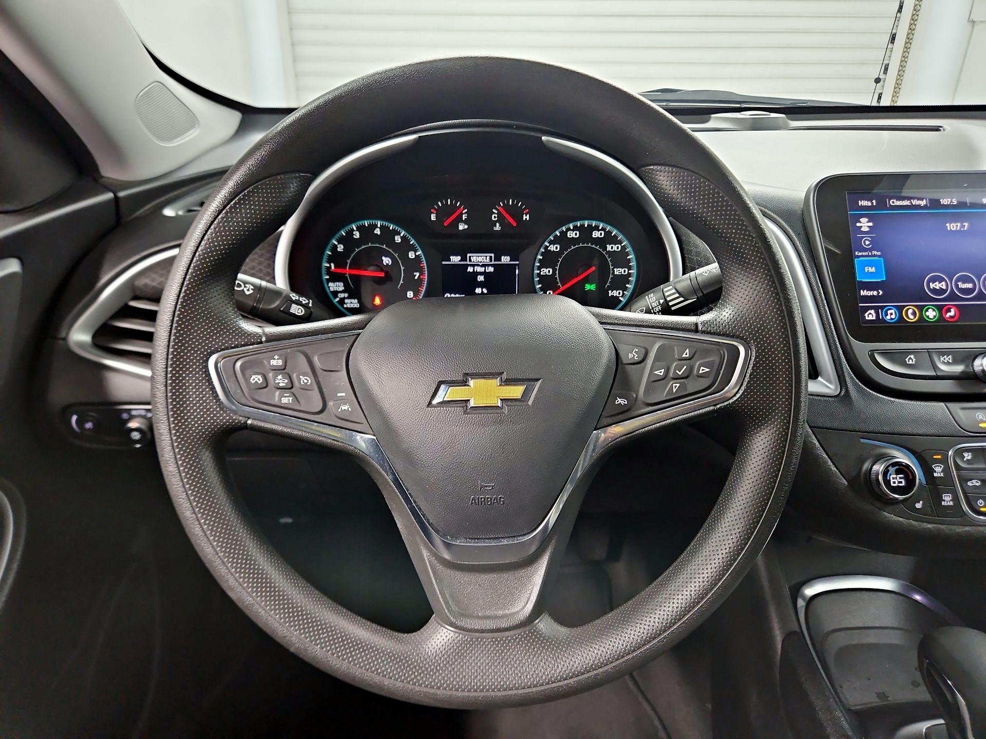 Thumbnail: 2023 Chevrolet Malibu - 10