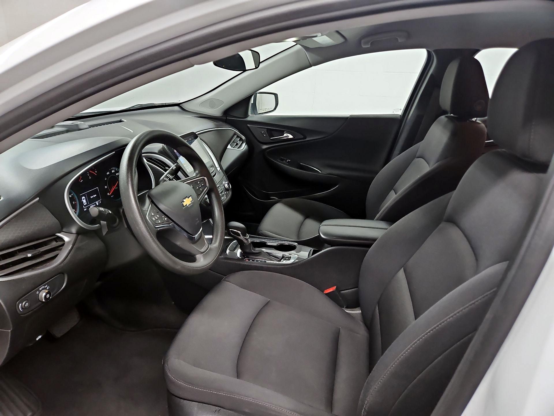 Thumbnail: 2023 Chevrolet Malibu - 11