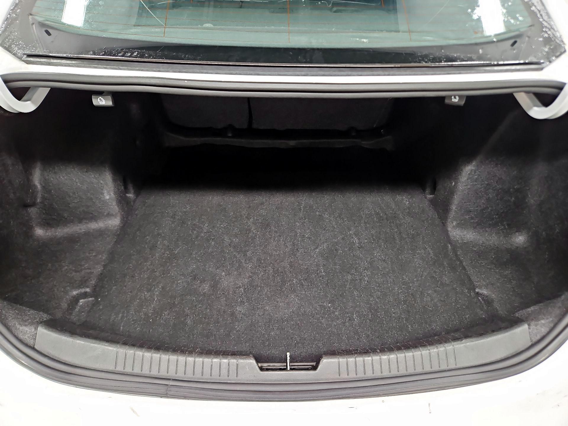 Thumbnail: 2023 Chevrolet Malibu - 20