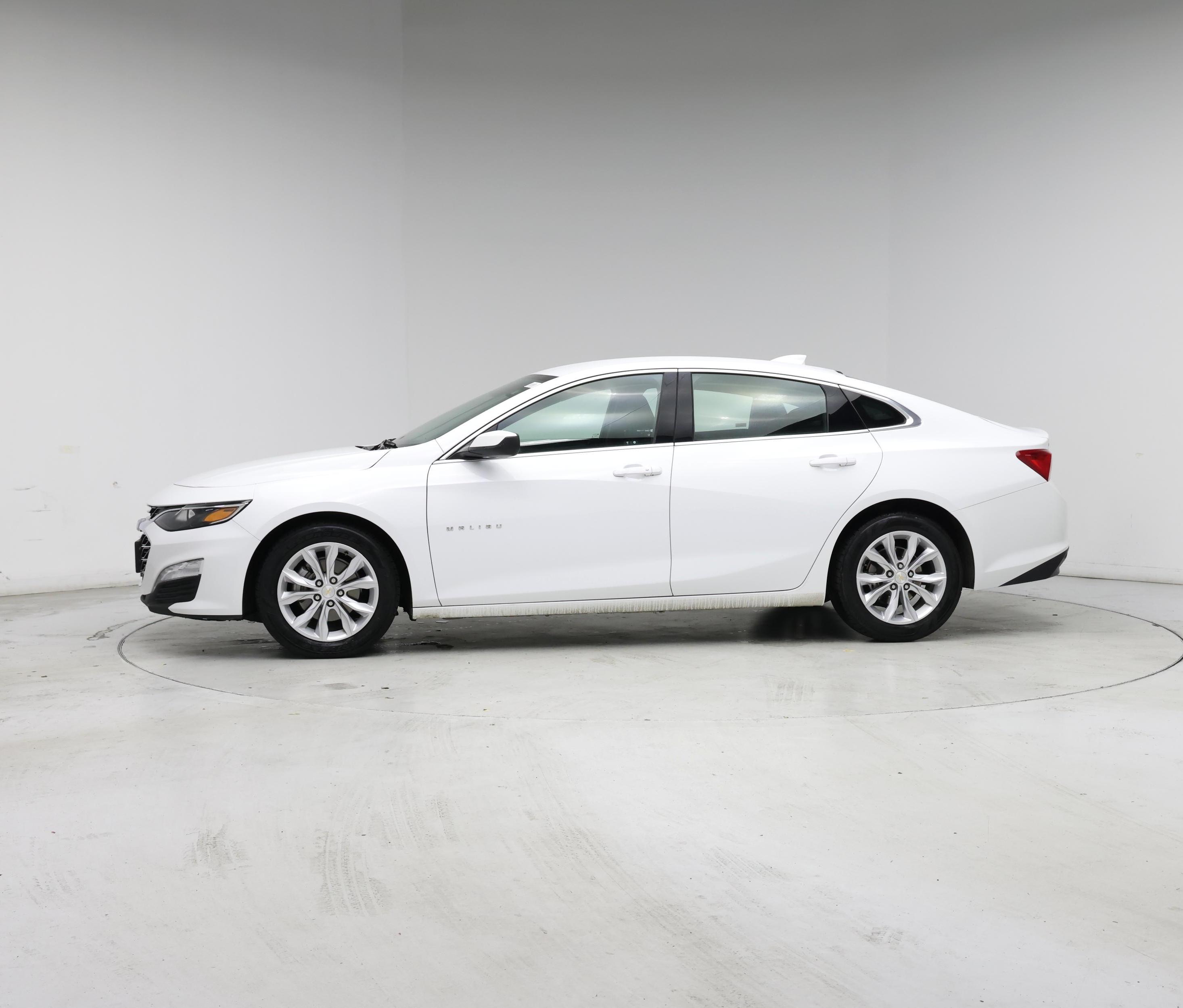 Thumbnail: 2023 Chevrolet Malibu - 3