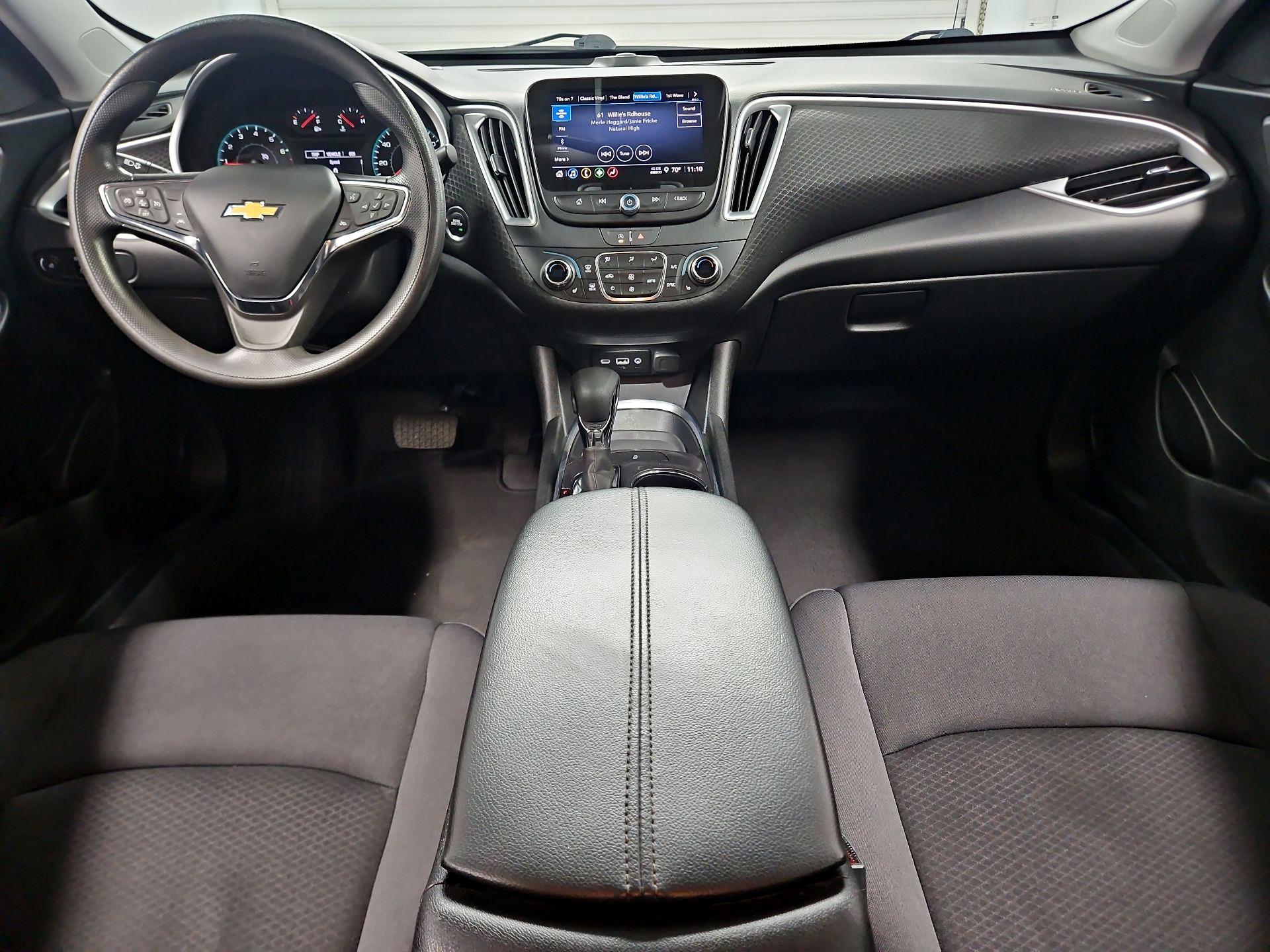 Thumbnail: 2023 Chevrolet Malibu - 9