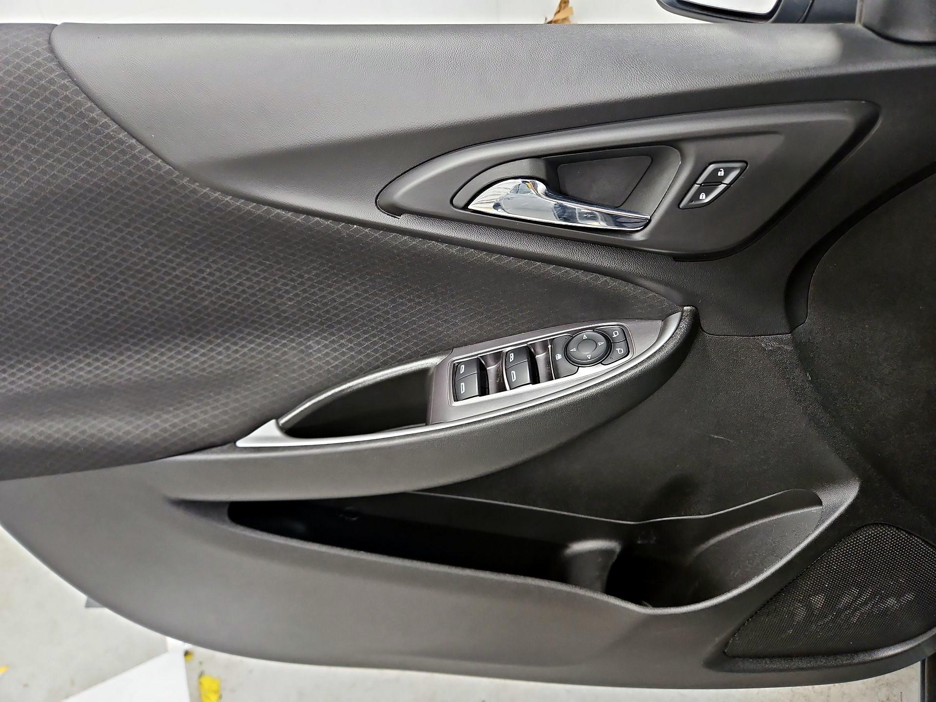 Thumbnail: 2023 Chevrolet Malibu - 12