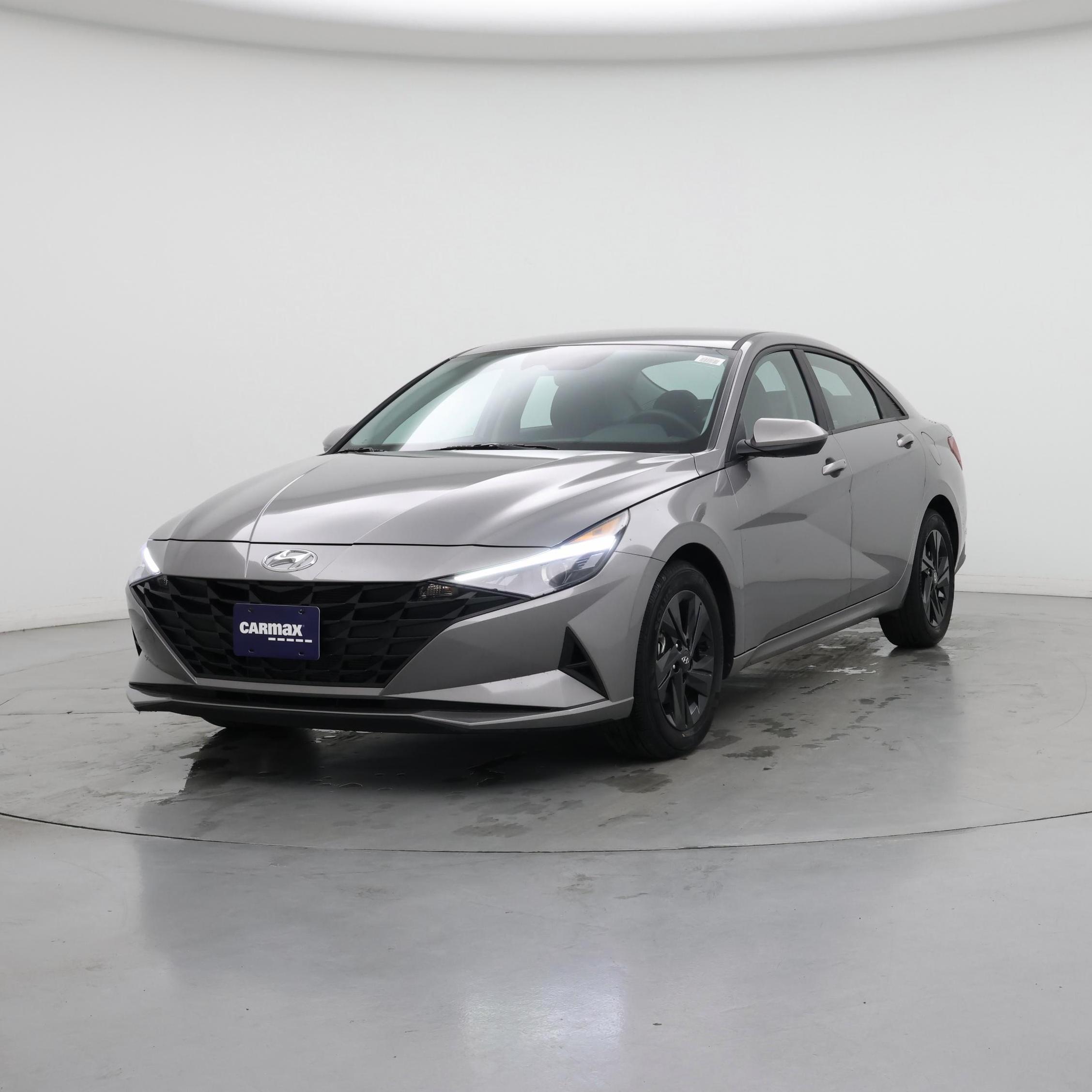 Thumbnail: 2023 Hyundai Elantra - 4